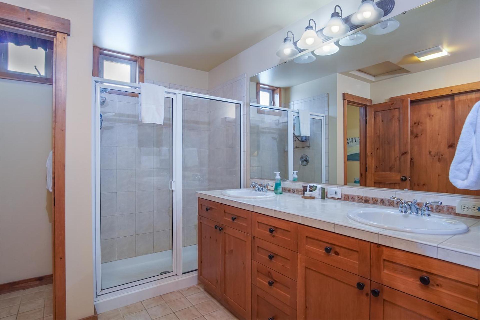 The Fields - 110 is a Cozy Mountain Condo with Access to Everything - Community Hot Tub