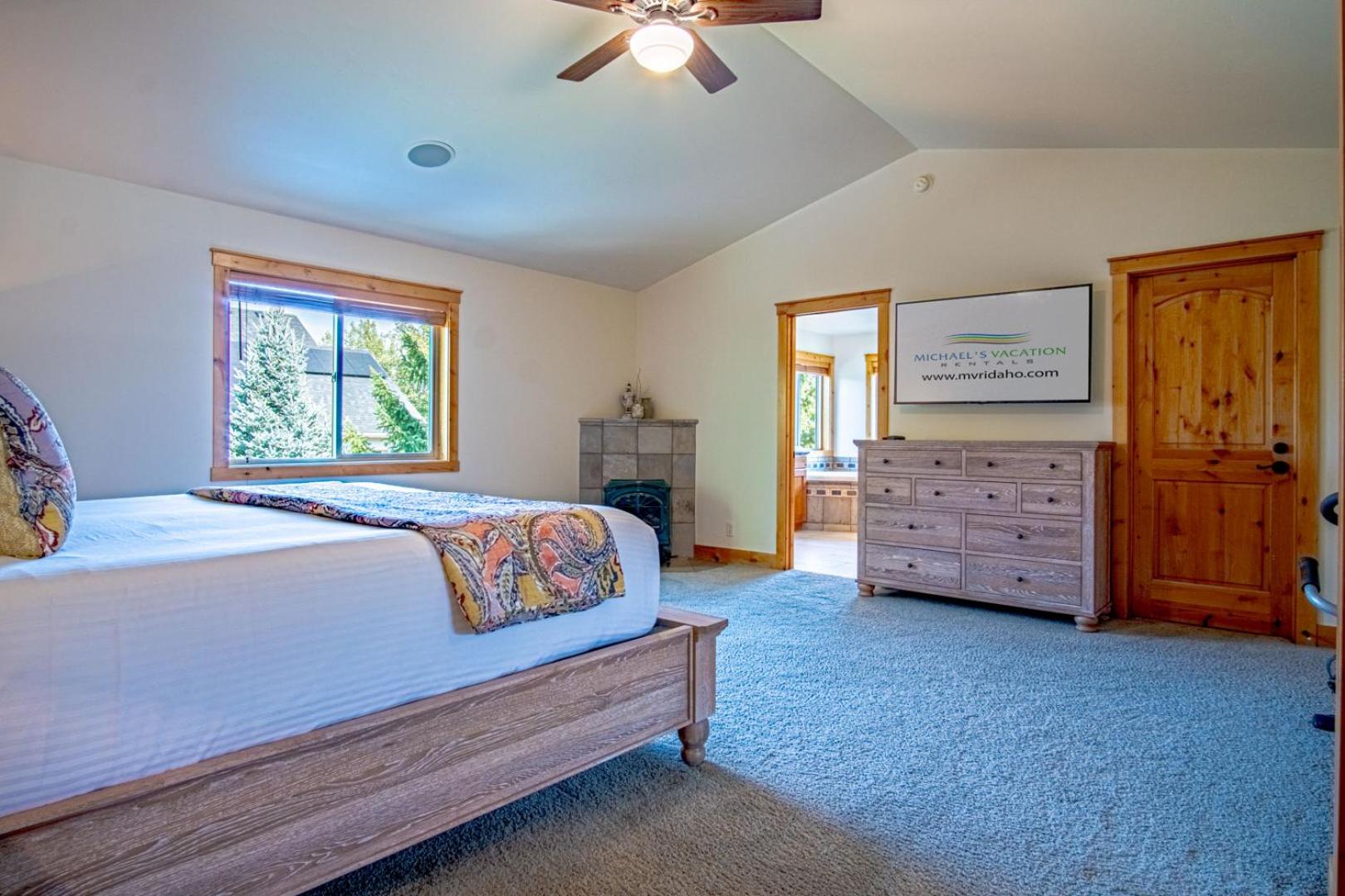 Cranbrook Cottage - Family Home + Hot Tub + Pool Table