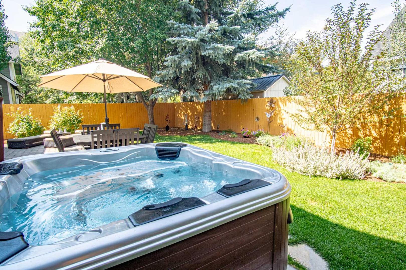 Cranbrook Cottage - Family Home + Hot Tub + Pool Table