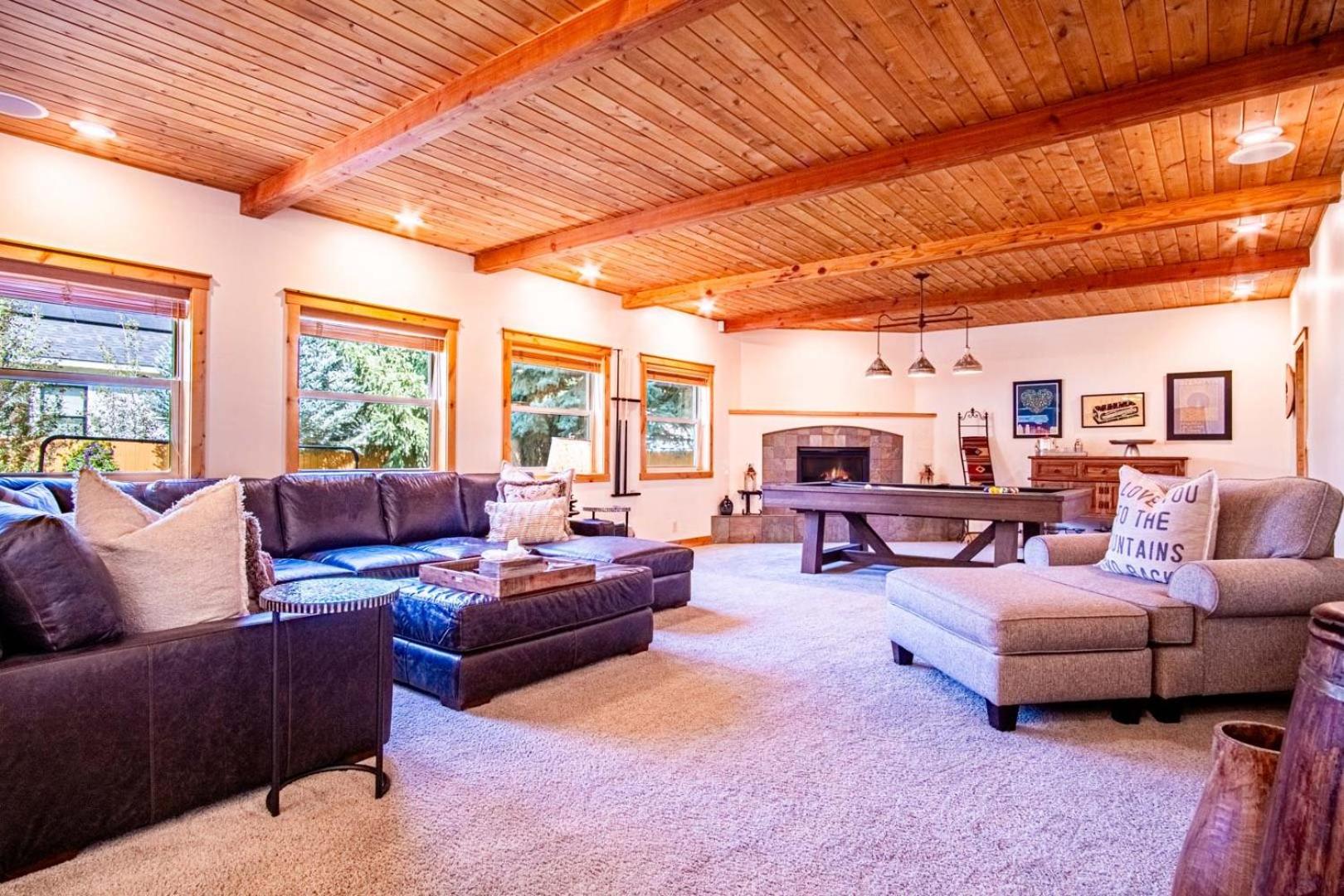 Cranbrook Cottage - Family Home + Hot Tub + Pool Table