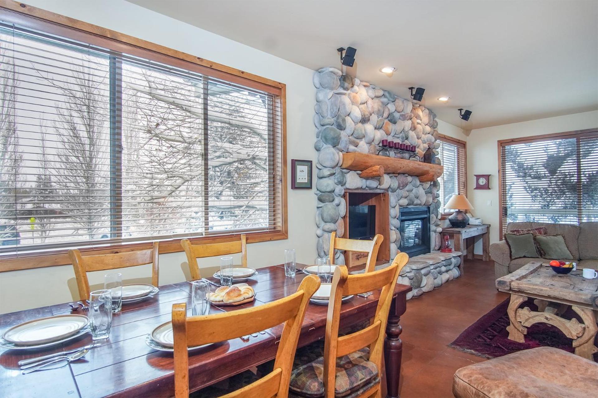 The Fields - 110 is a Cozy Mountain Condo with Access to Everything - Community Hot Tub