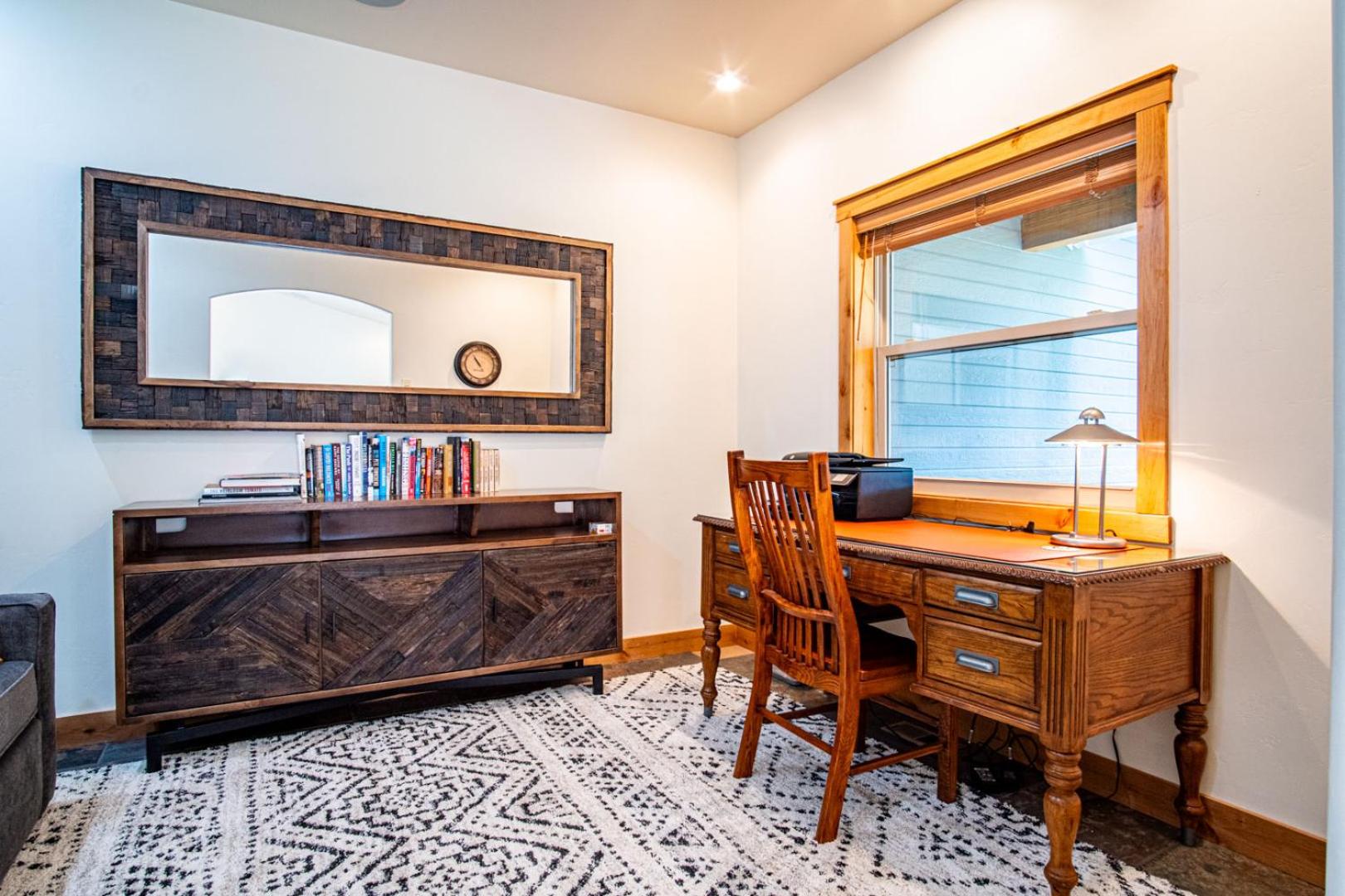 Cranbrook Cottage - Family Home + Hot Tub + Pool Table