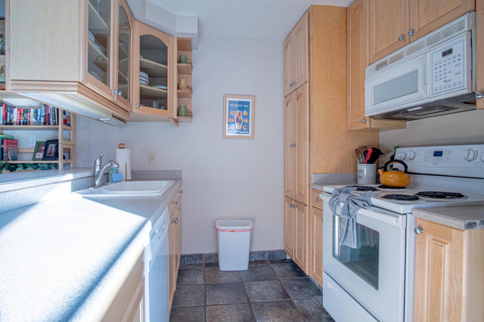 SV112 - Walk to Lifts & Town - Hot Tub & Pool
