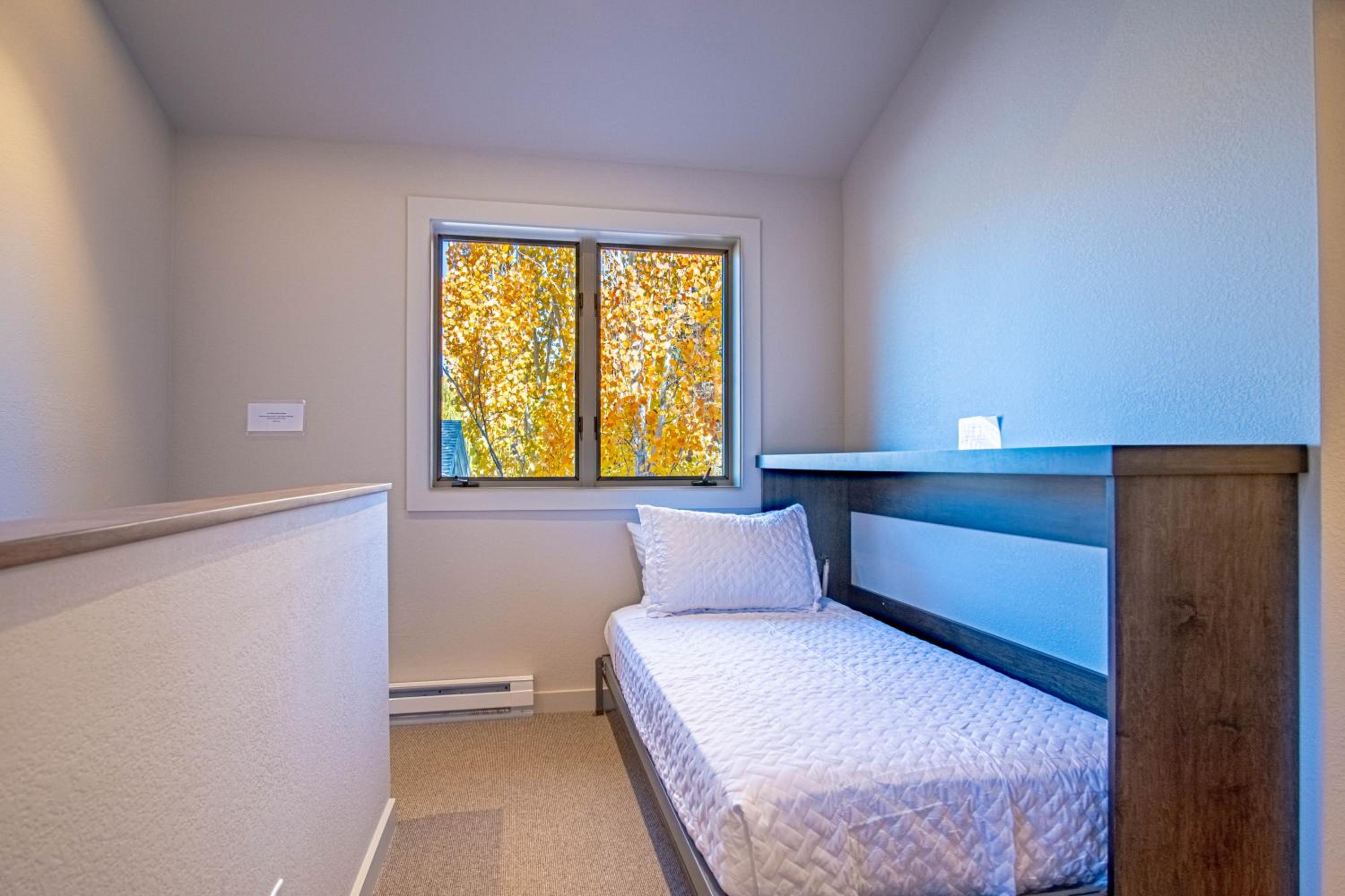 Stonehenge Condo - Nr Ski Lifts & Downtown!