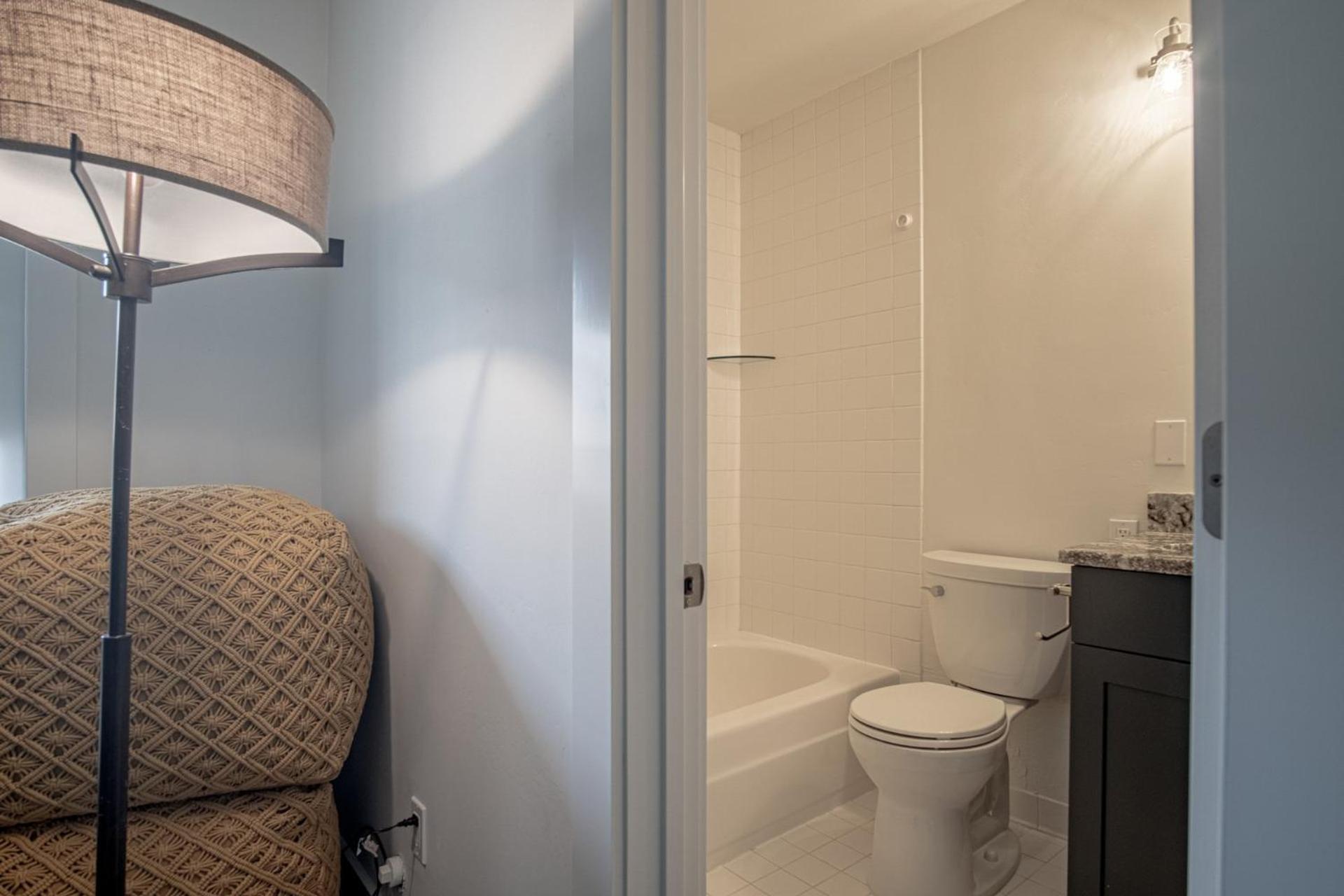 Warm Springs Retreat - Prime Location near Downtown & Ski Lifts