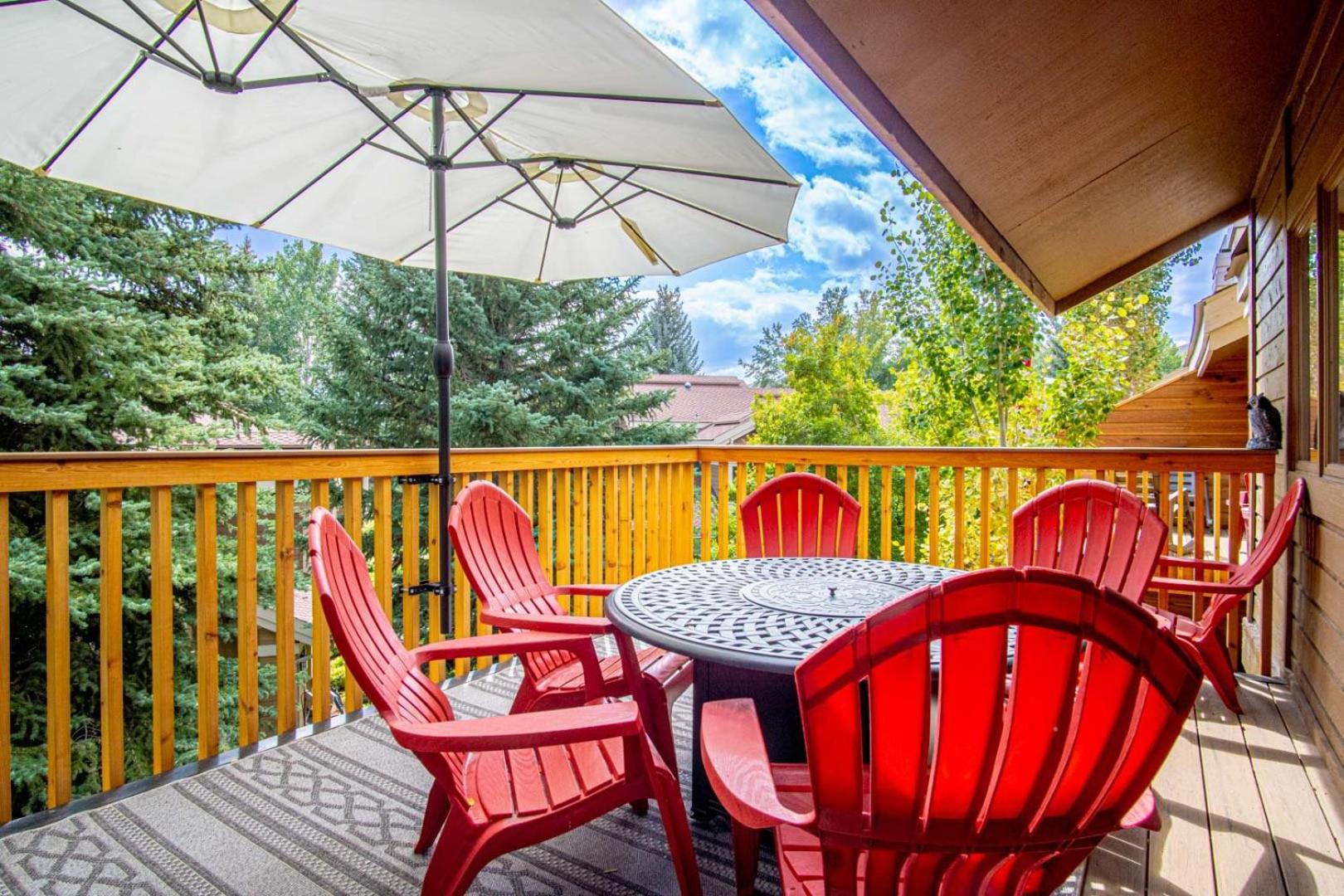 Sunburst 33 - 3BD + Loft + Resort Amenities