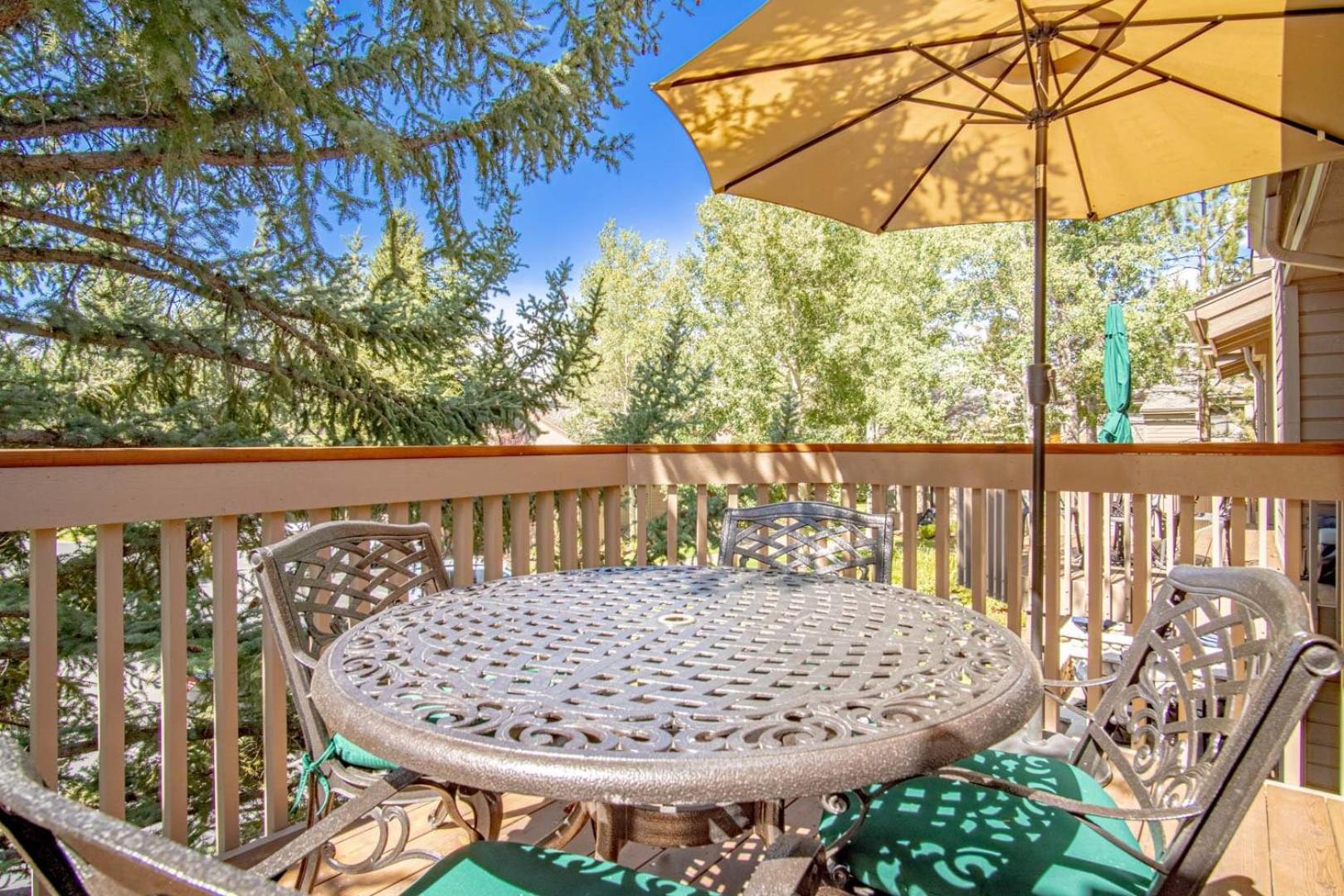 Snow Creek 1541 - Ski-in/Ski-out + Pool & Hot Tub
