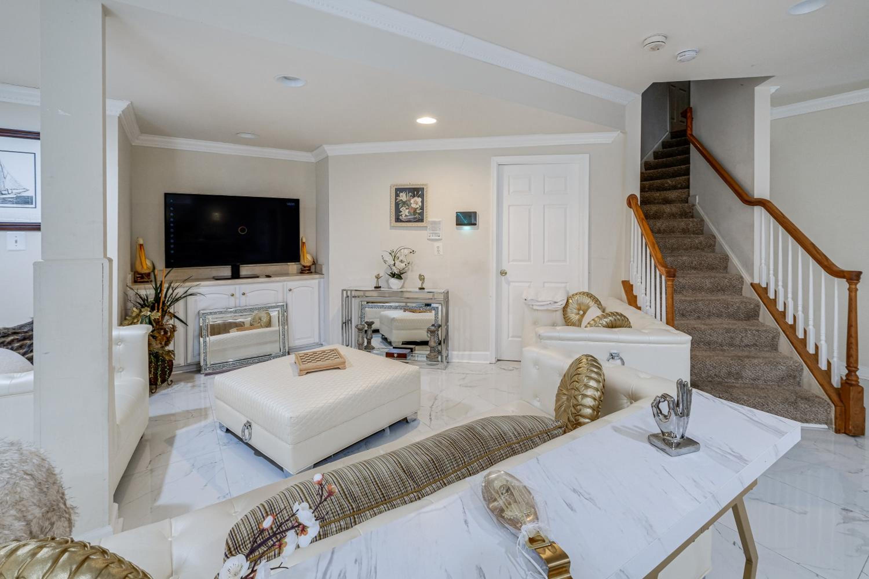 Family-Friendly Home with Foosball in Silver Spring!