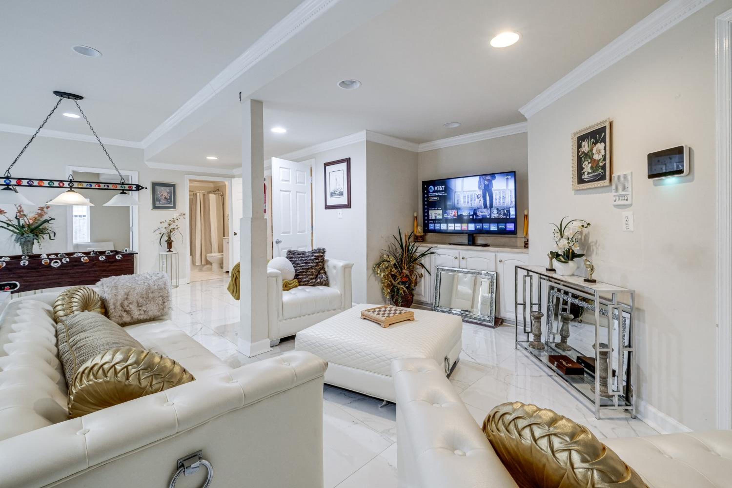 Family-Friendly Home with Foosball in Silver Spring!