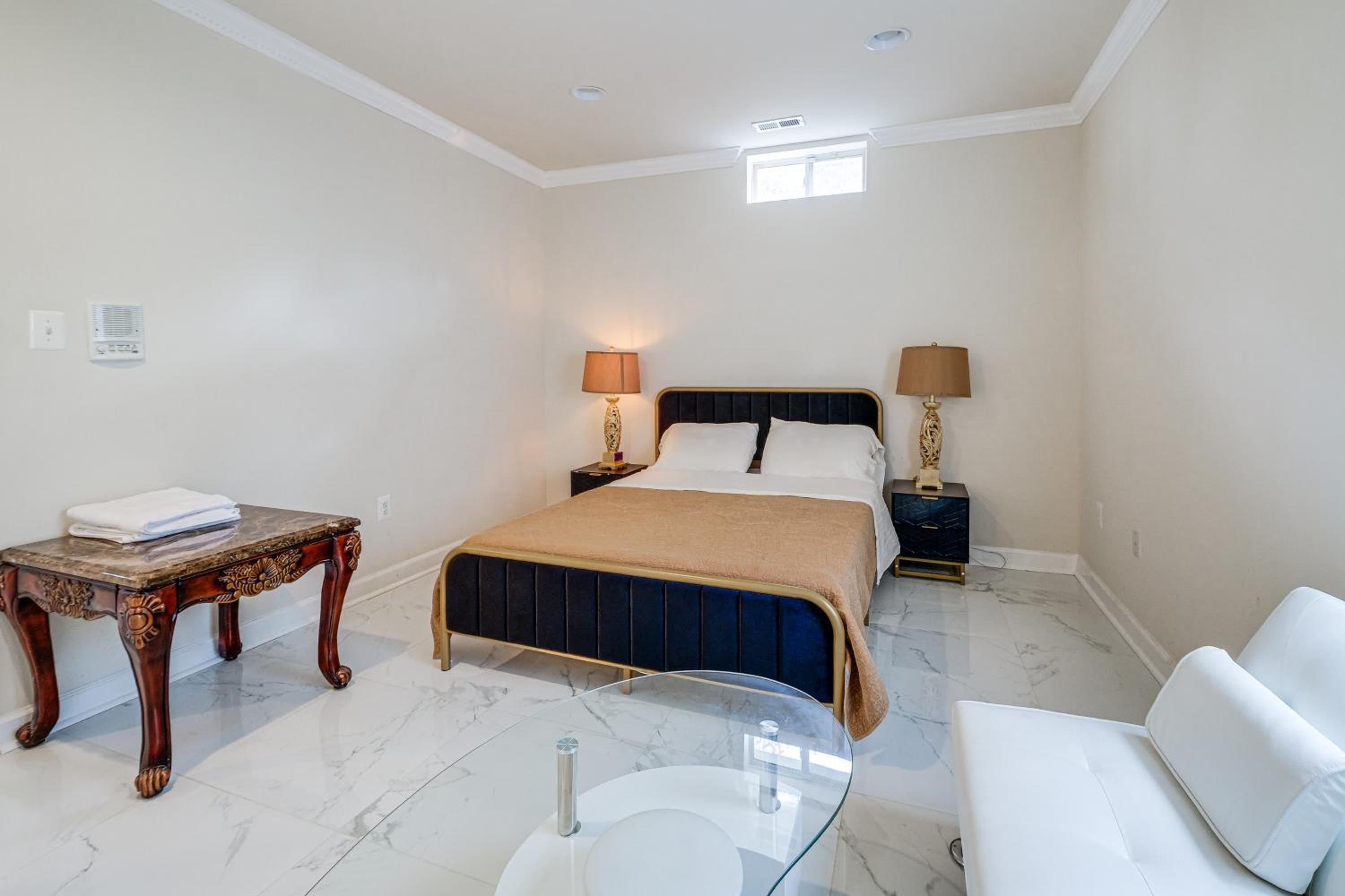 Family-Friendly Home with Foosball in Silver Spring!