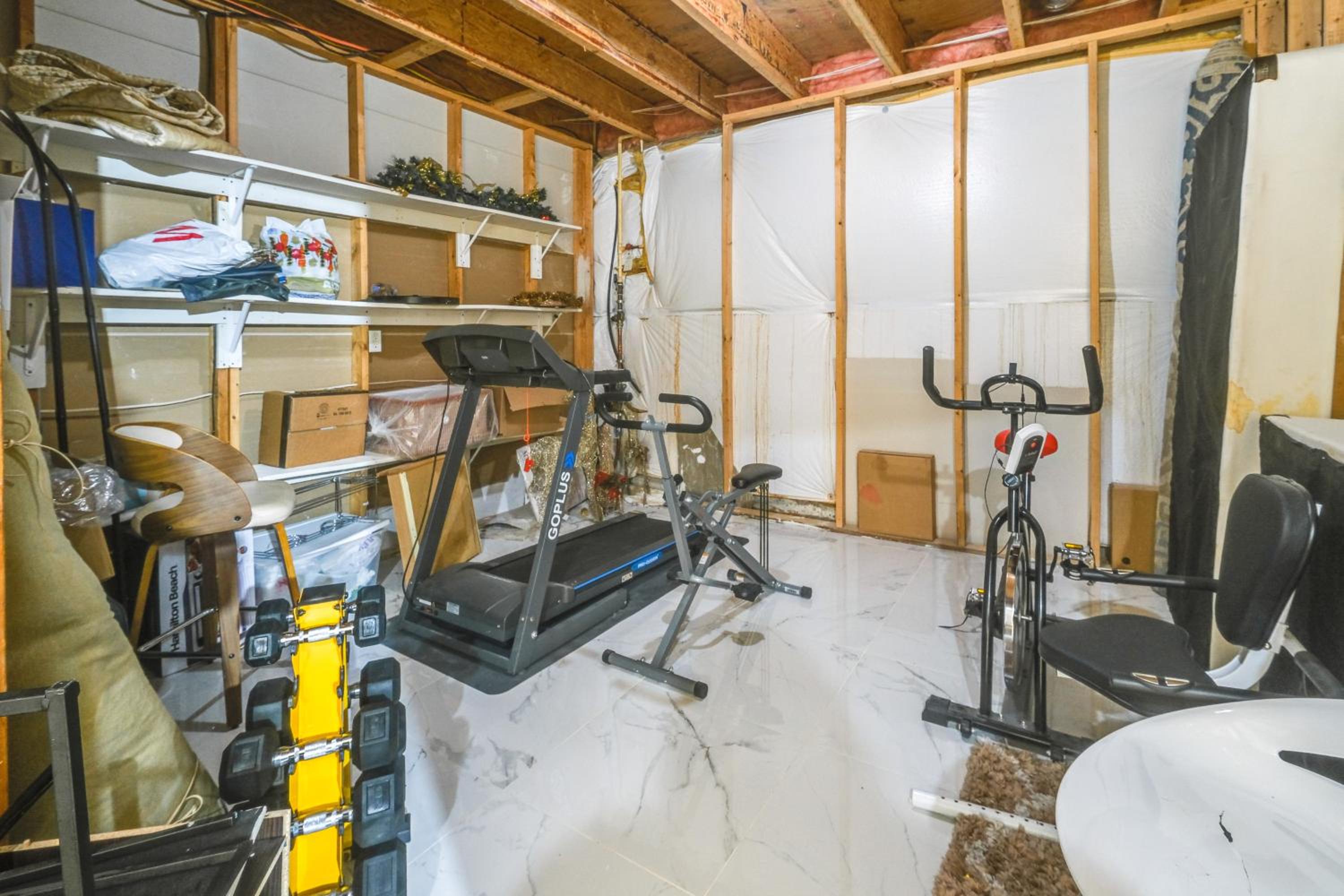 Family-Friendly Home with Foosball in Silver Spring!