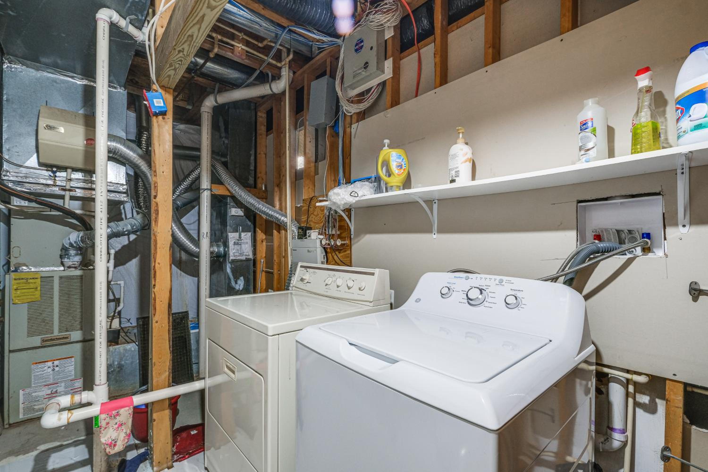 Family-Friendly Home with Foosball in Silver Spring!