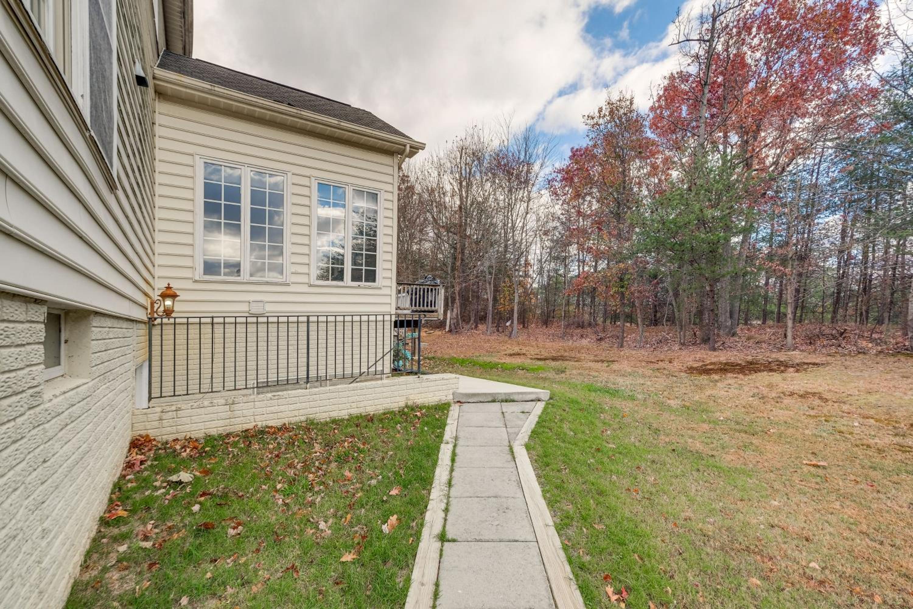 Family-Friendly Home with Foosball in Silver Spring!