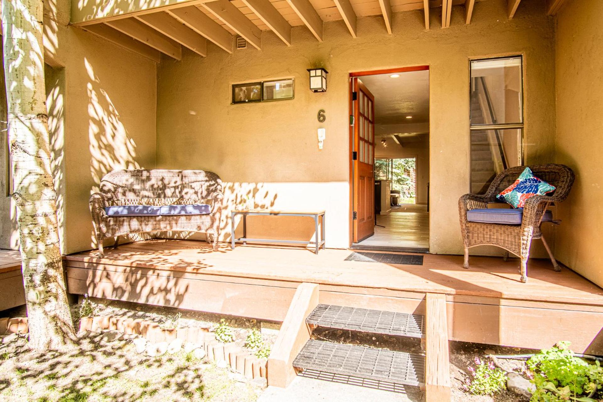 Downtown Ketchum Condo - Walk to Ski Lifts!