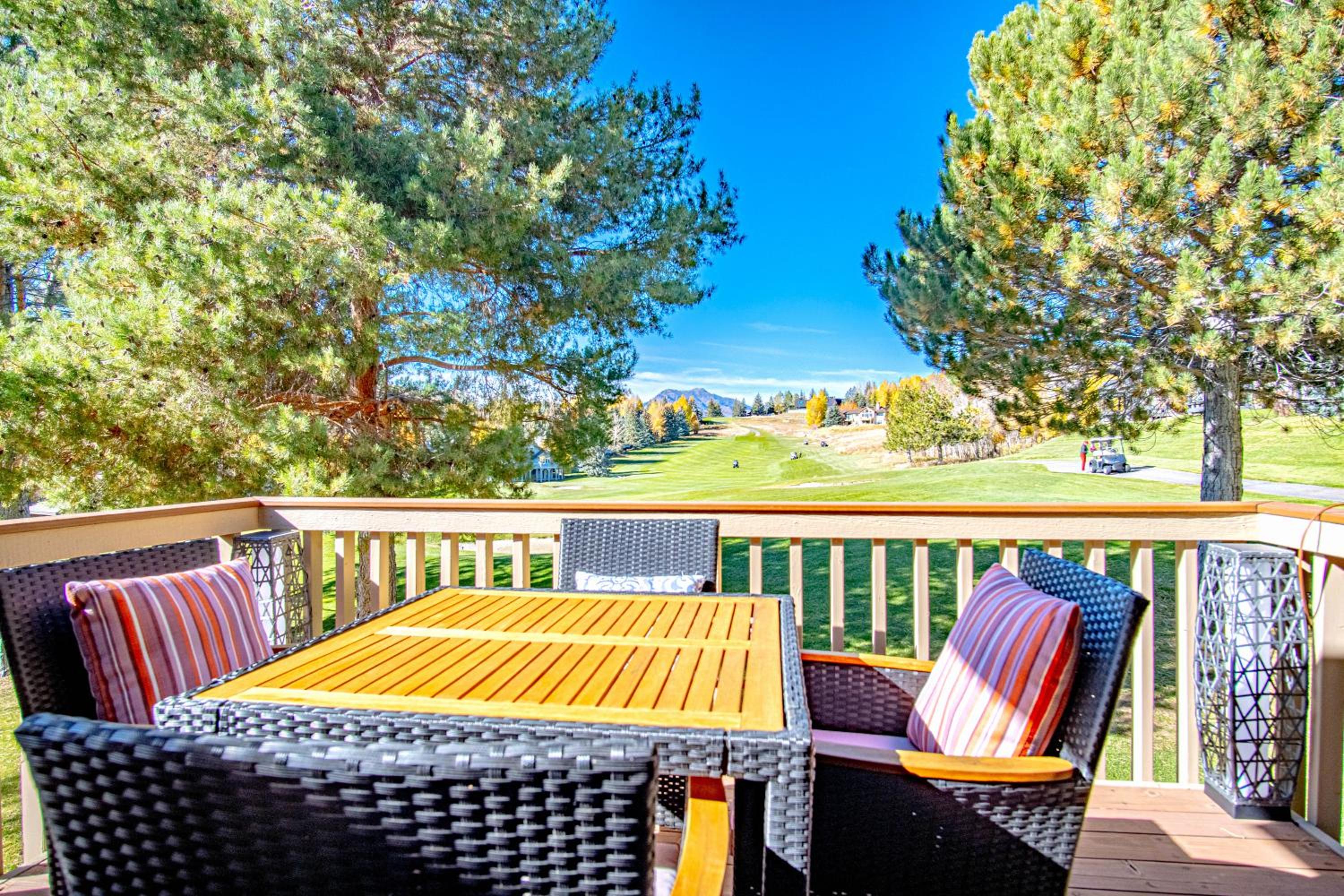 Ridge Condo - Luxury Condo with Resort Amenities