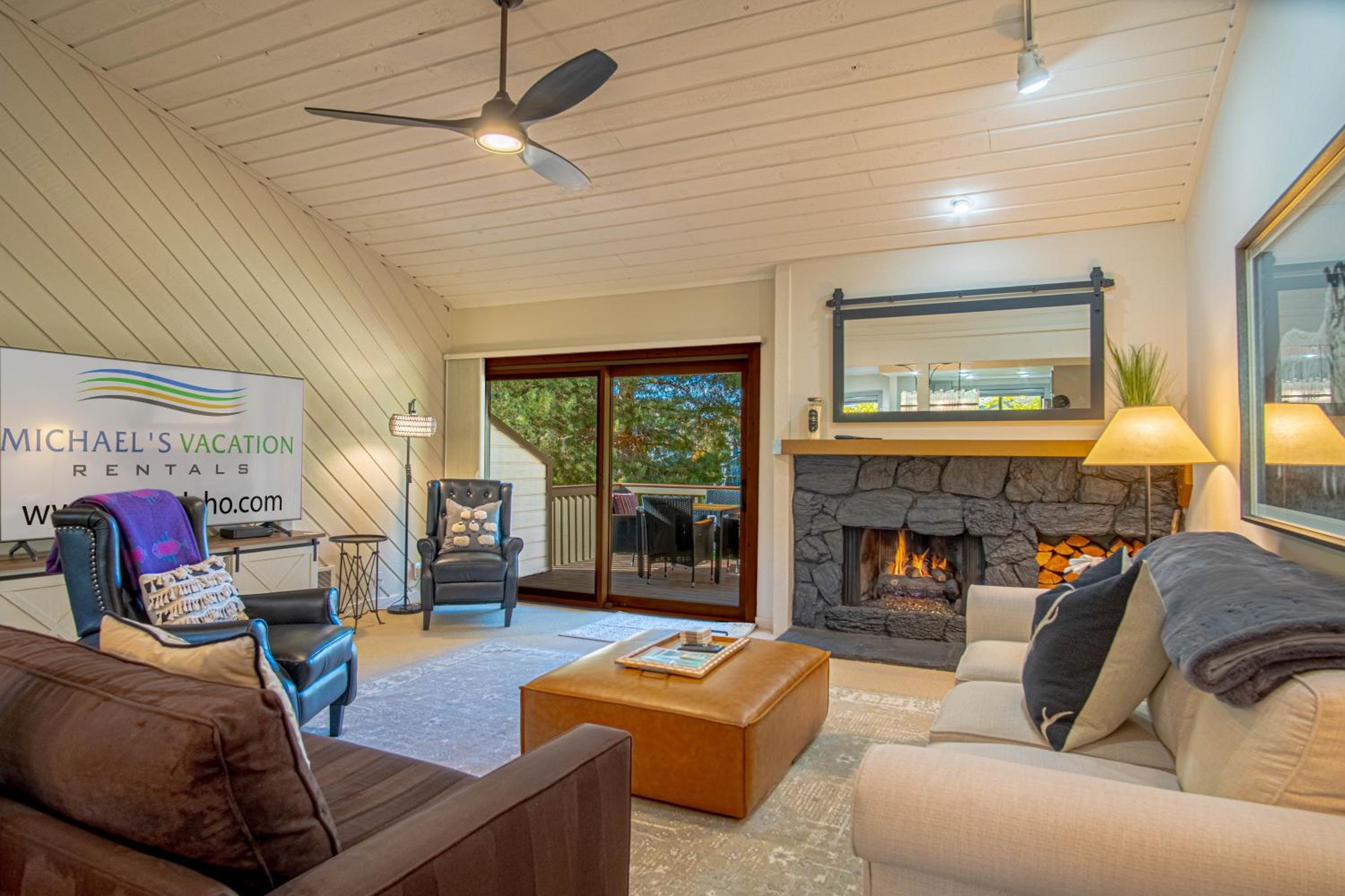 Ridge Condo - Luxury Condo with Resort Amenities