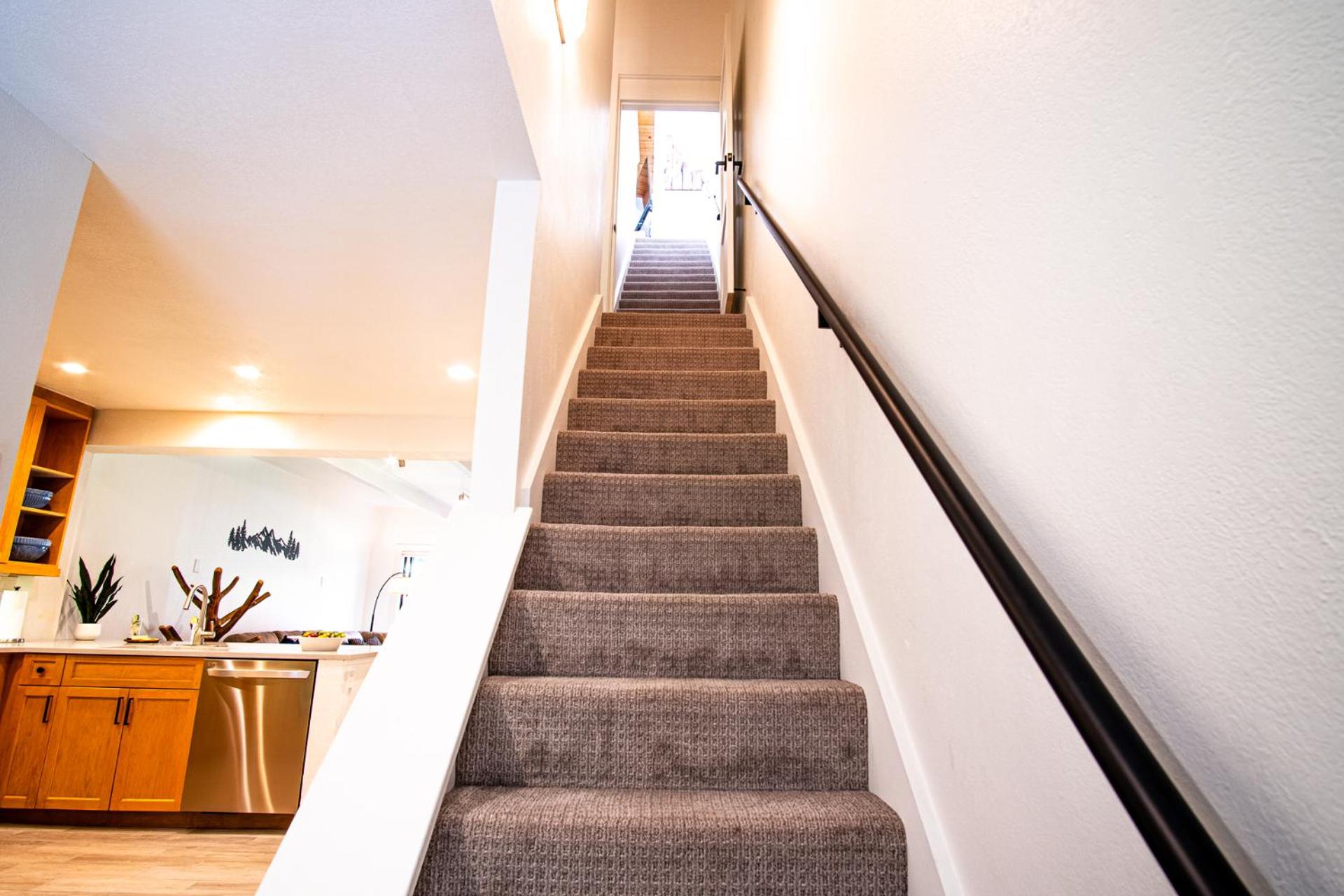 Downtown Ketchum Condo - Walk to Ski Lifts!