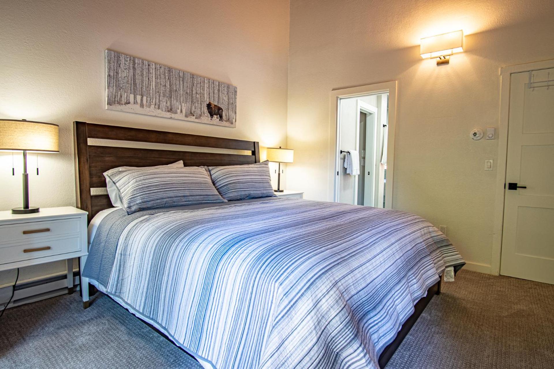Downtown Ketchum Condo - Walk to Ski Lifts!