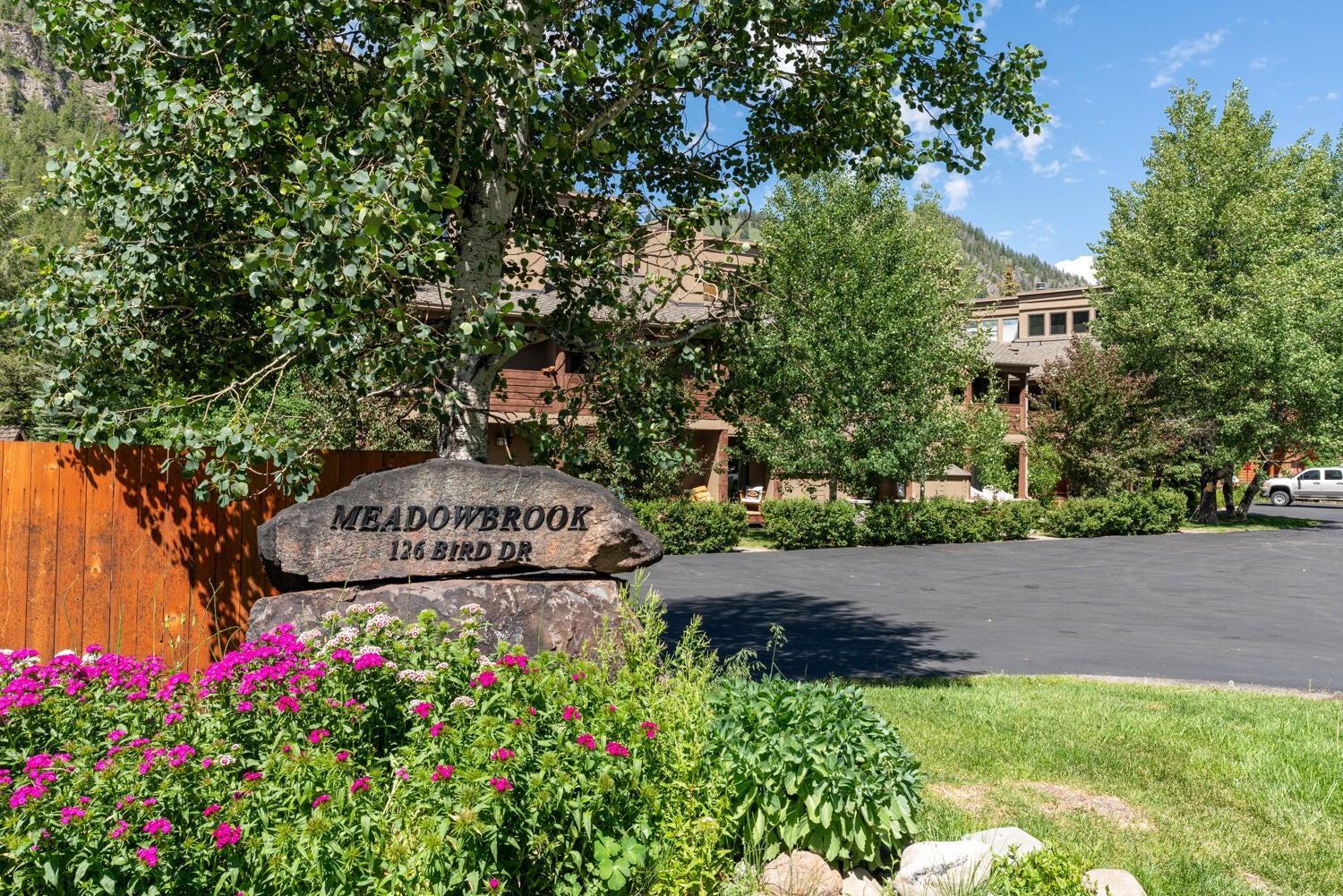 Downtown Ketchum Condo - Walk to Ski Lifts!