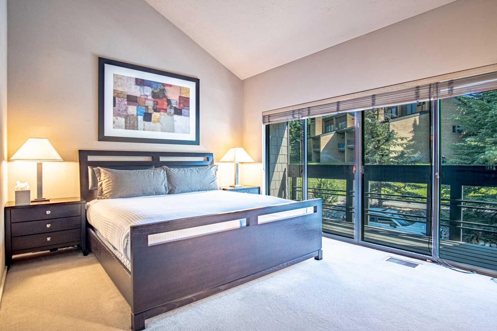 Bigwood B14 - Prime Location + Big Bald Mountain Views!
