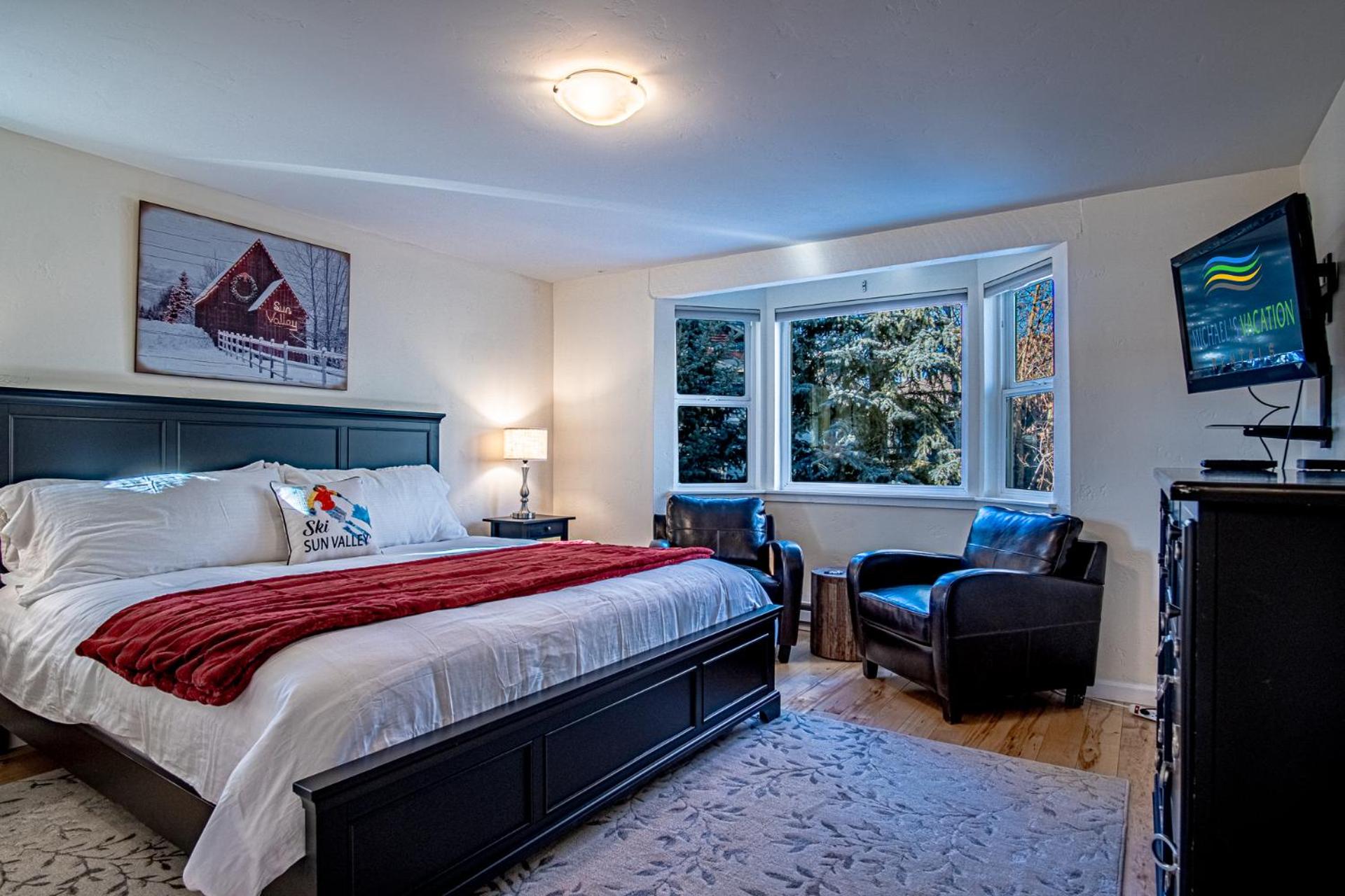 2BD Ranch Condo - Walk to FREE Elkhorn Resort Amenities