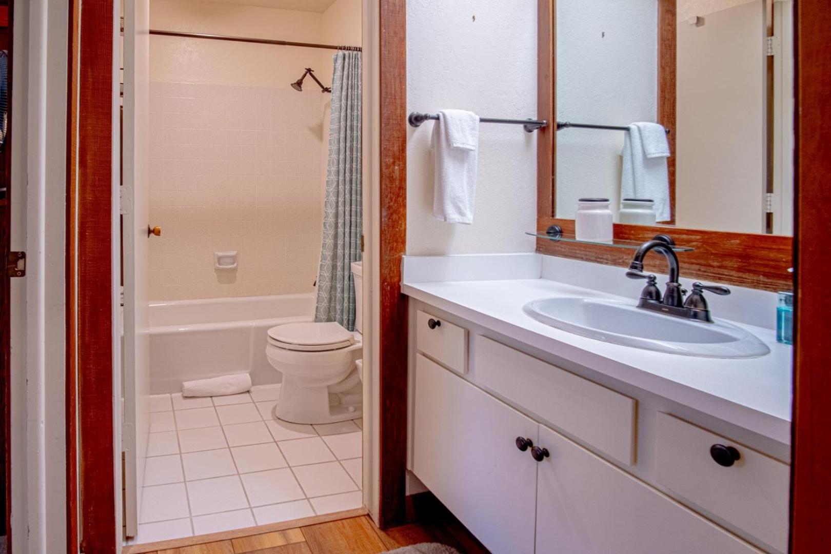 Snow Creek 1541 - Ski-in/Ski-out + Pool & Hot Tub
