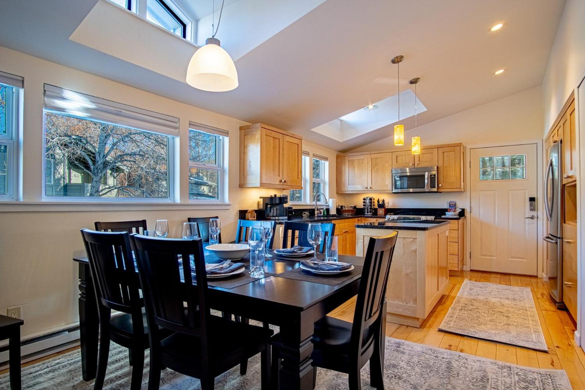2BD Ranch Condo - Walk to FREE Elkhorn Resort Amenities