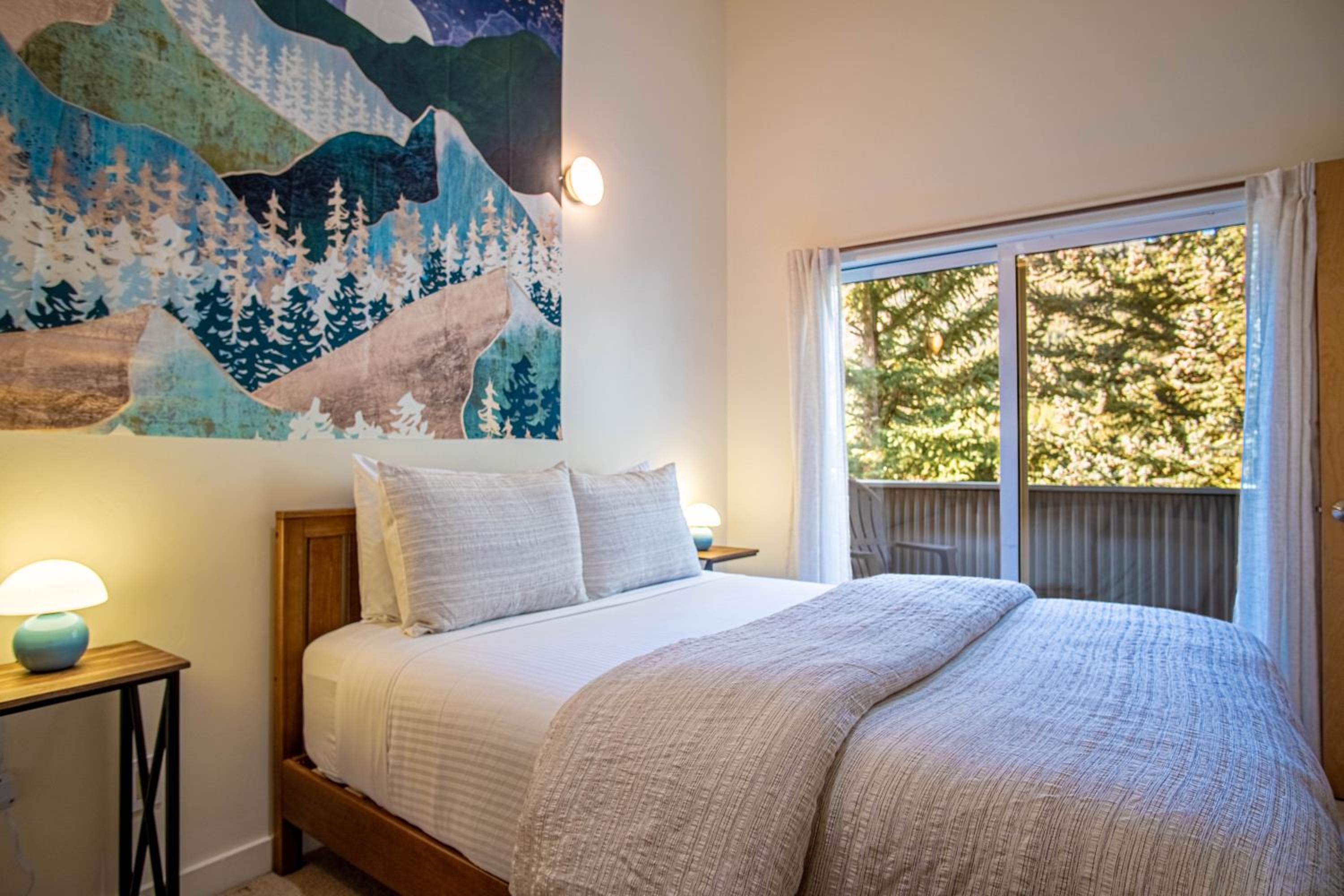 2BD, 2BA Ketchum Condo – Newly Remodeled & Central