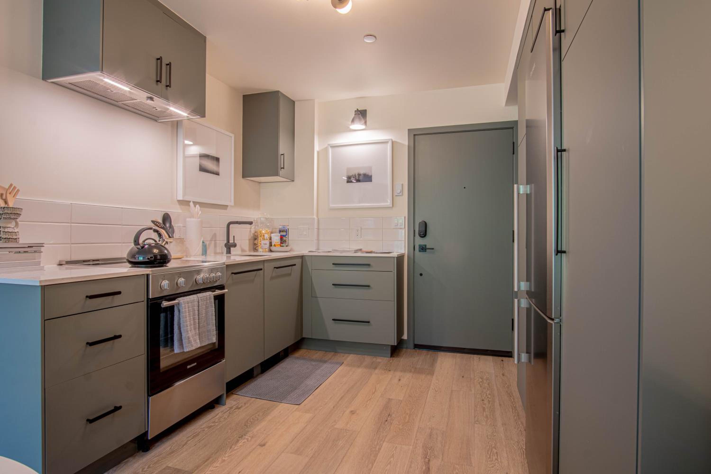 Angani Studio - Elkhorn Resort Amenities Included