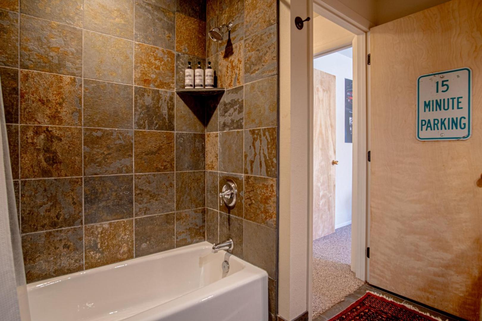 Bigwood Bliss - 3BD Riverfront Home