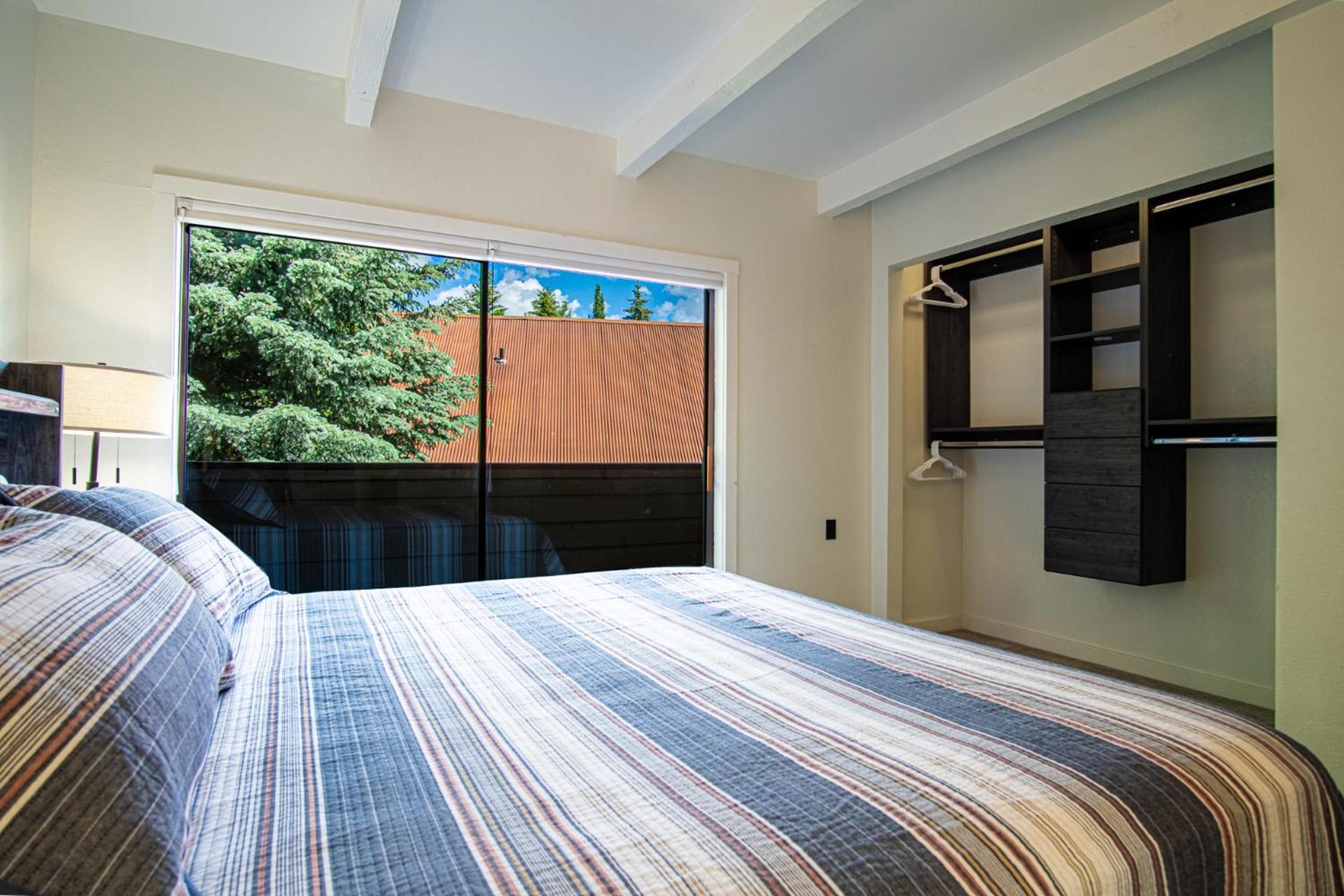 Downtown Ketchum Condo - Walk to Ski Lifts!