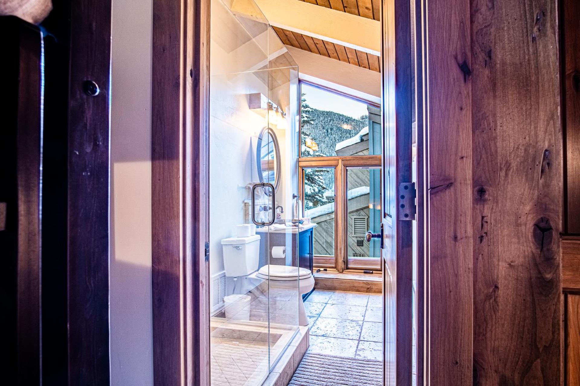 SV154 - Walk to Lifts & Town - Hot Tub & Pool