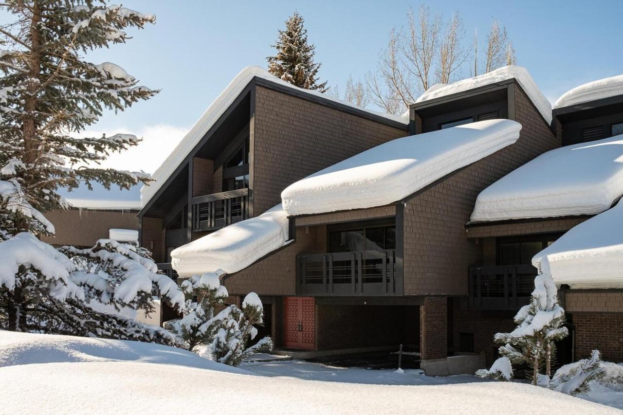 Bigwood B14 - Prime Location + Big Bald Mountain Views!