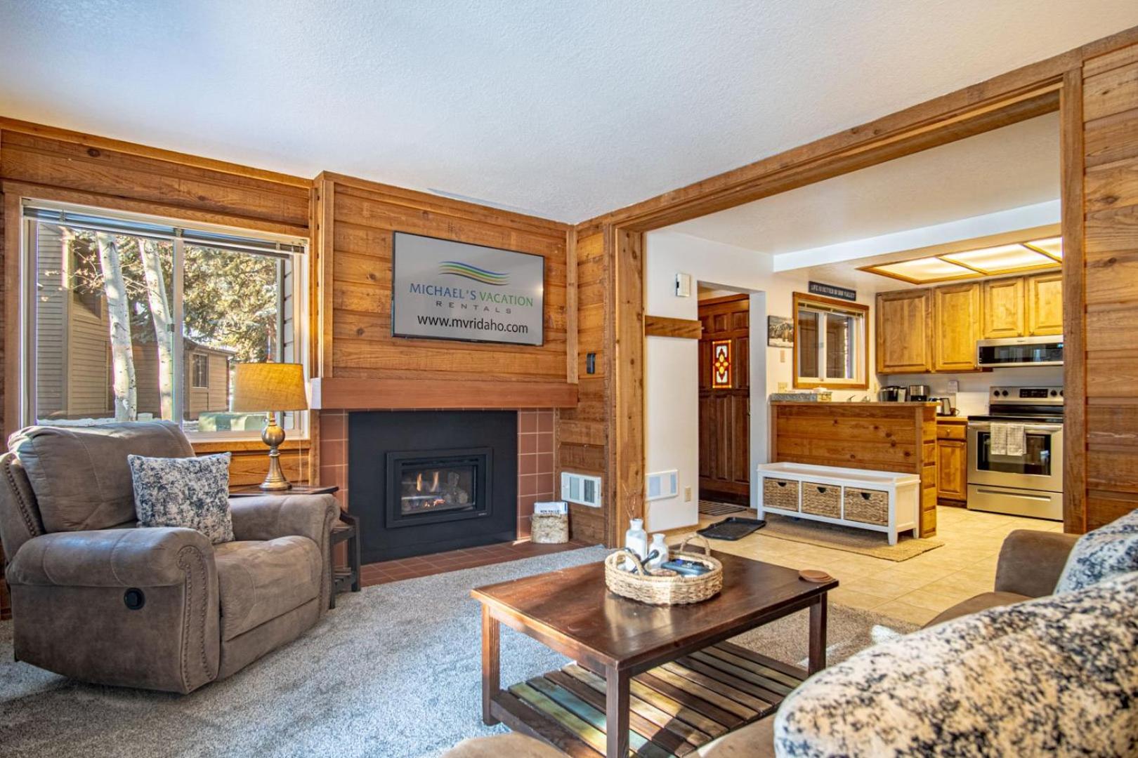 Elkhorn Bluff Condo + Complex & Resort Amenities