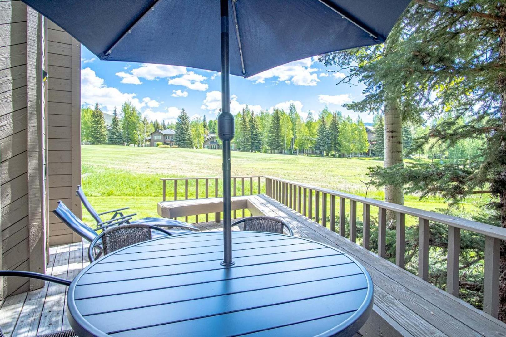 Modern Golf View Condo + Resort Amenities