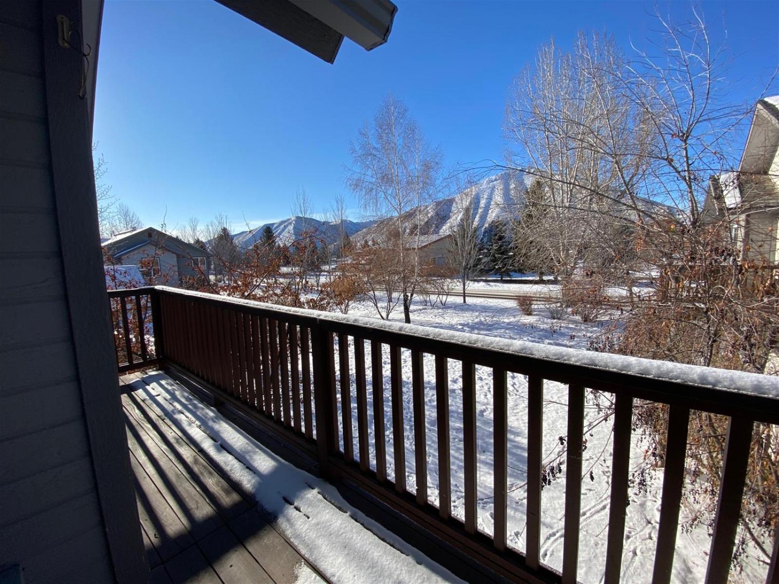 Della View 2BR condo - In the heart of Historic downtown Hailey!