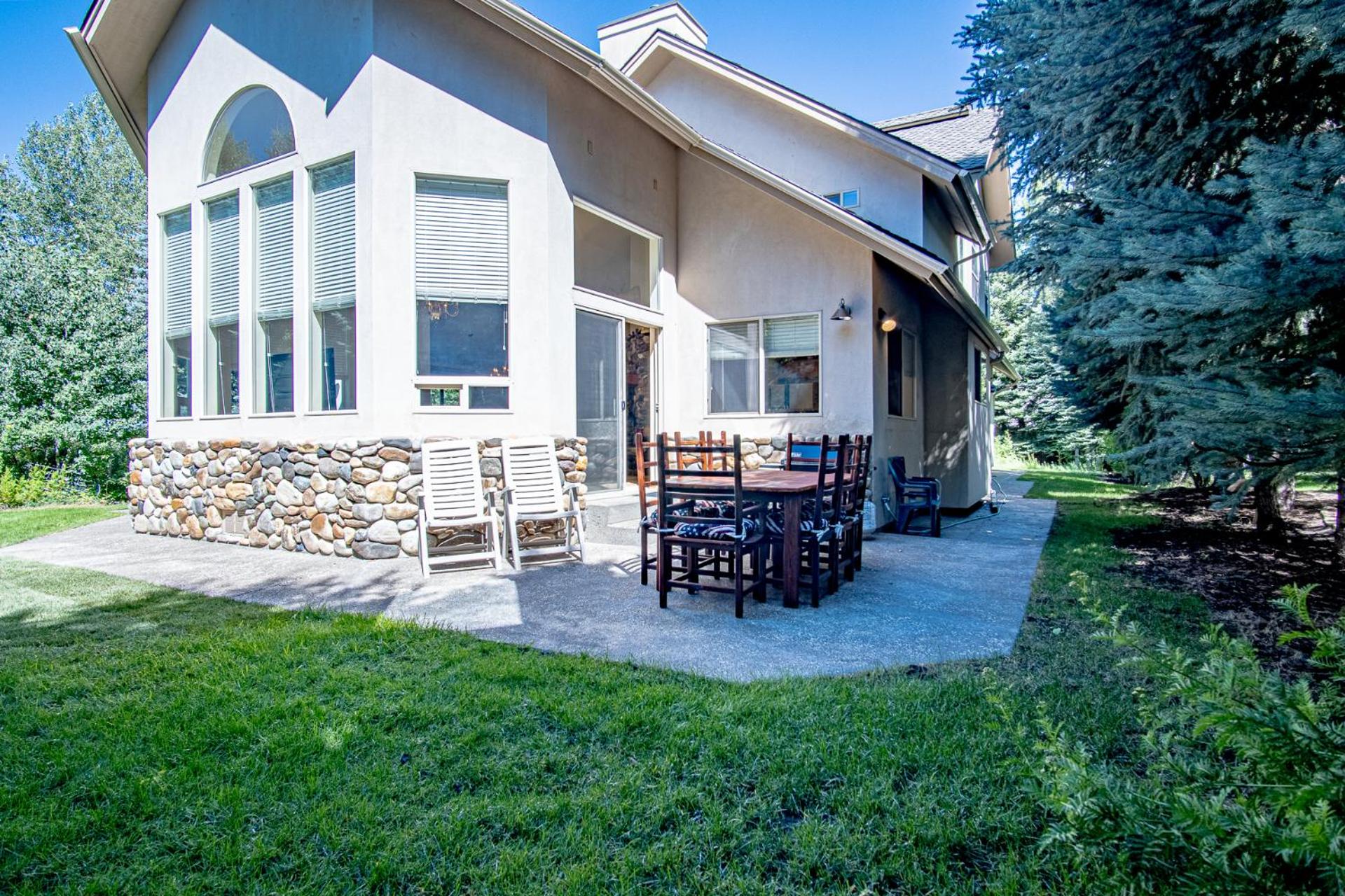 Sunflower Lane - 4BD Sun Valley Retreat + Resort Amenities