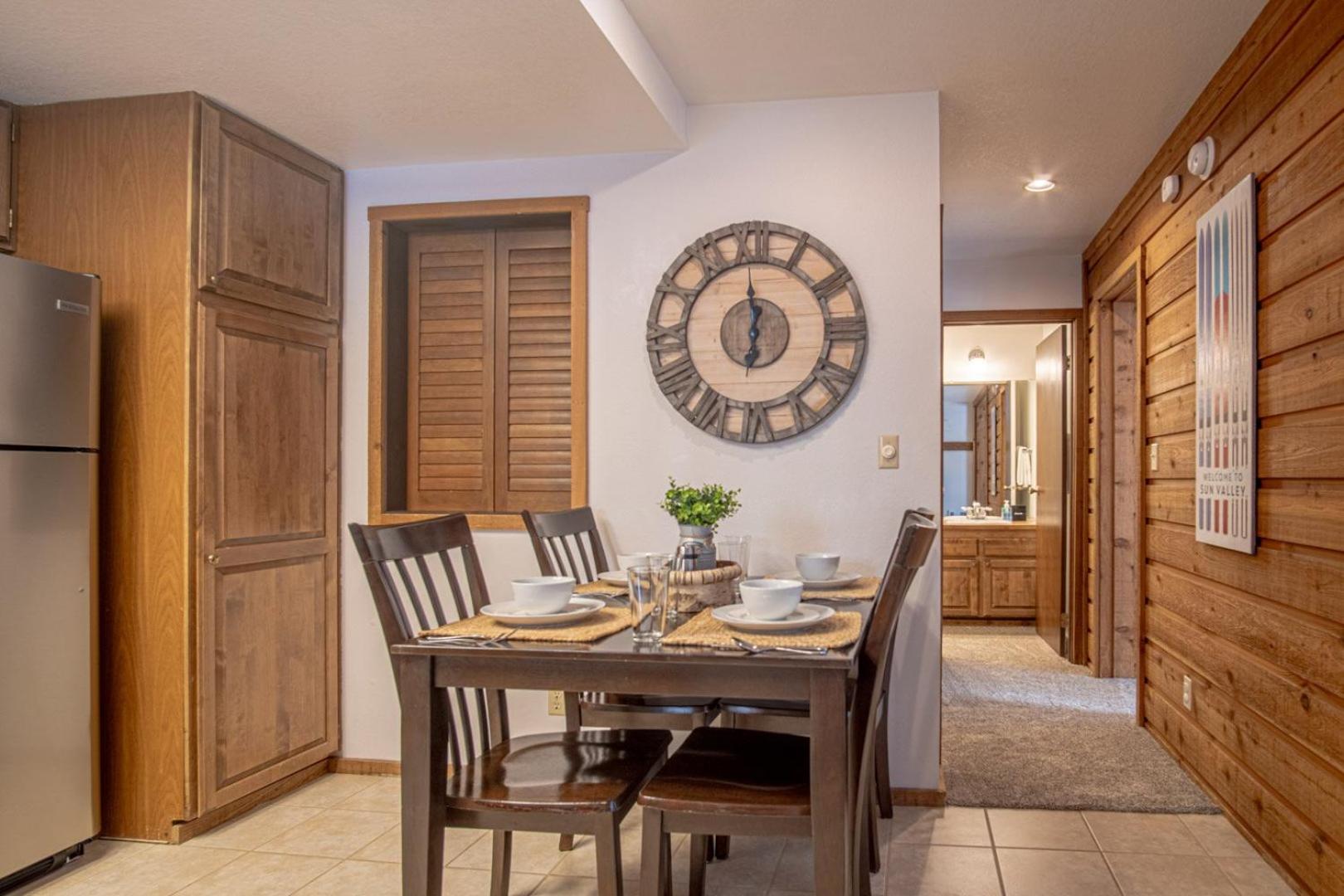 Elkhorn Bluff Condo + Complex & Resort Amenities