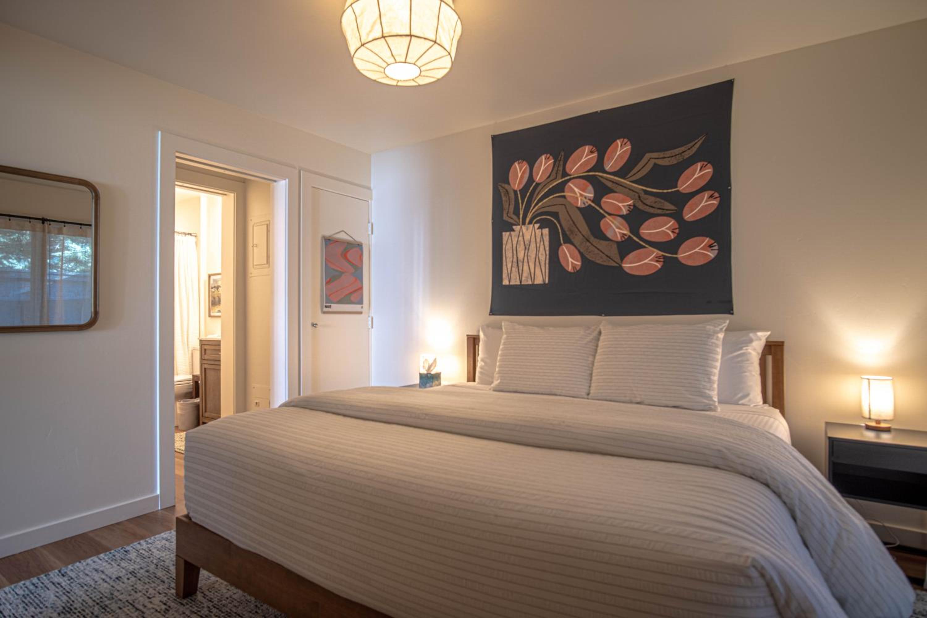 2BD, 2BA Ketchum Condo – Newly Remodeled & Central