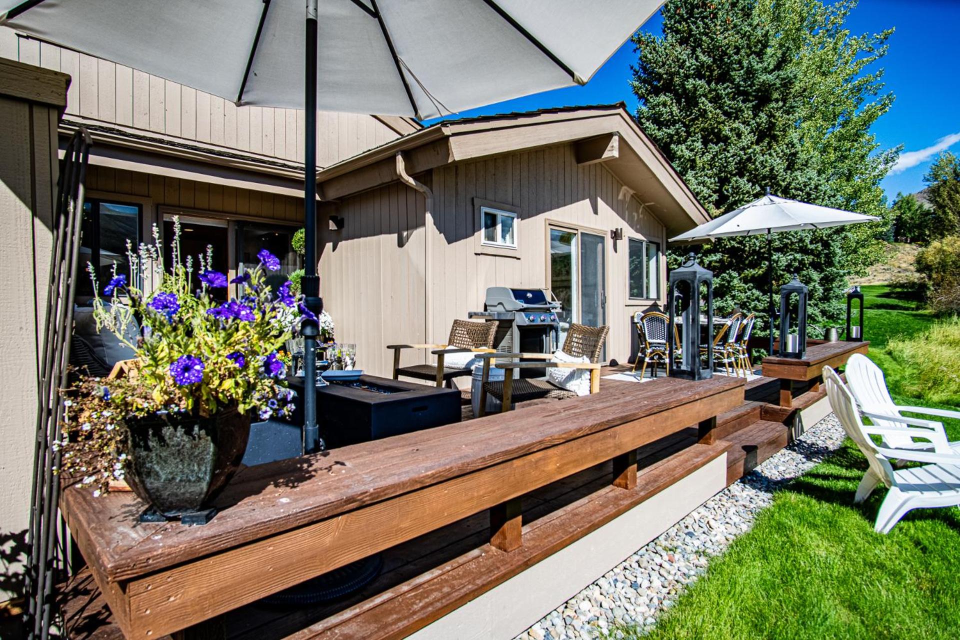 3BD-3BA Ski Chalet - Views + Resort Amenities!