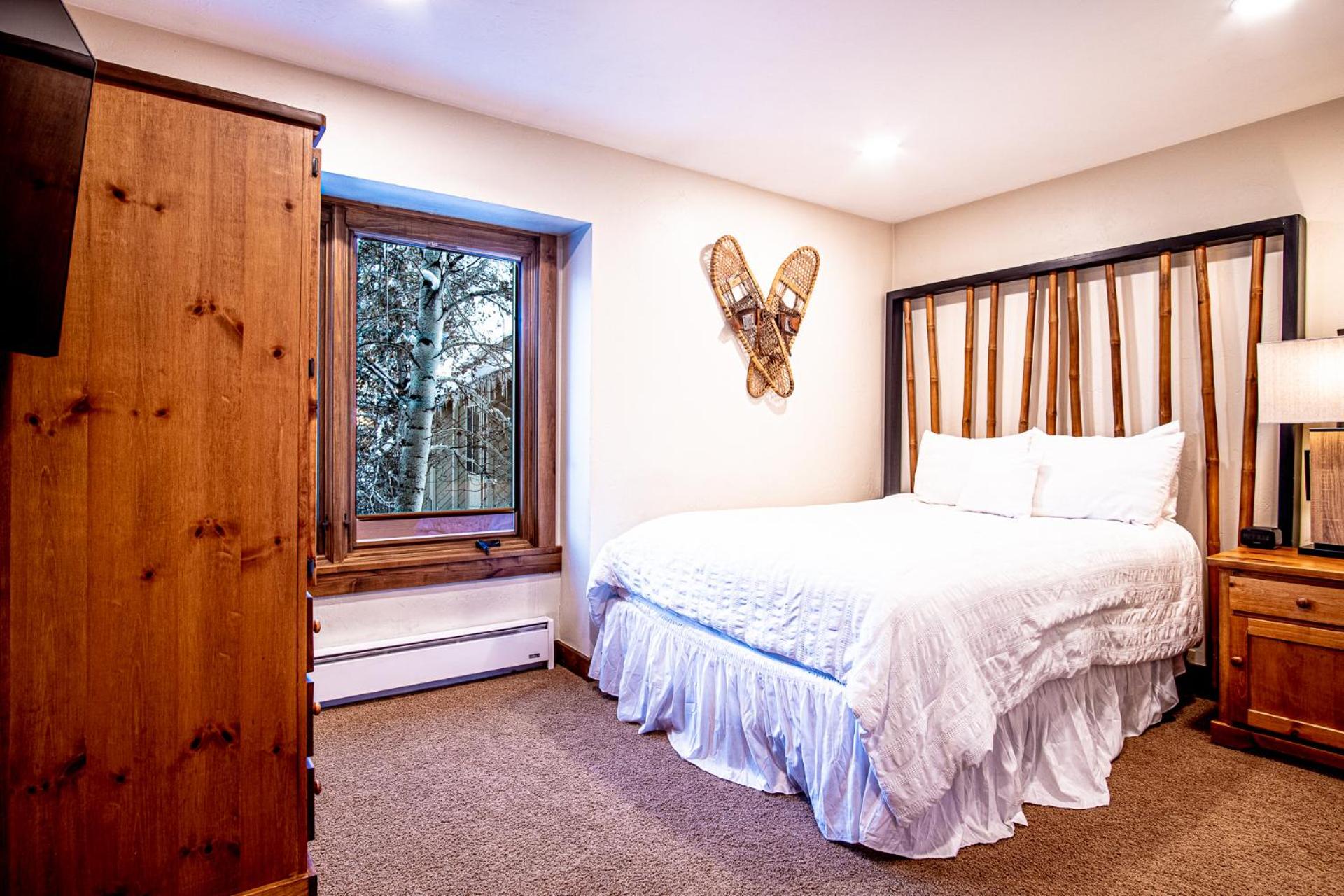 SV154 - Walk to Lifts & Town - Hot Tub & Pool
