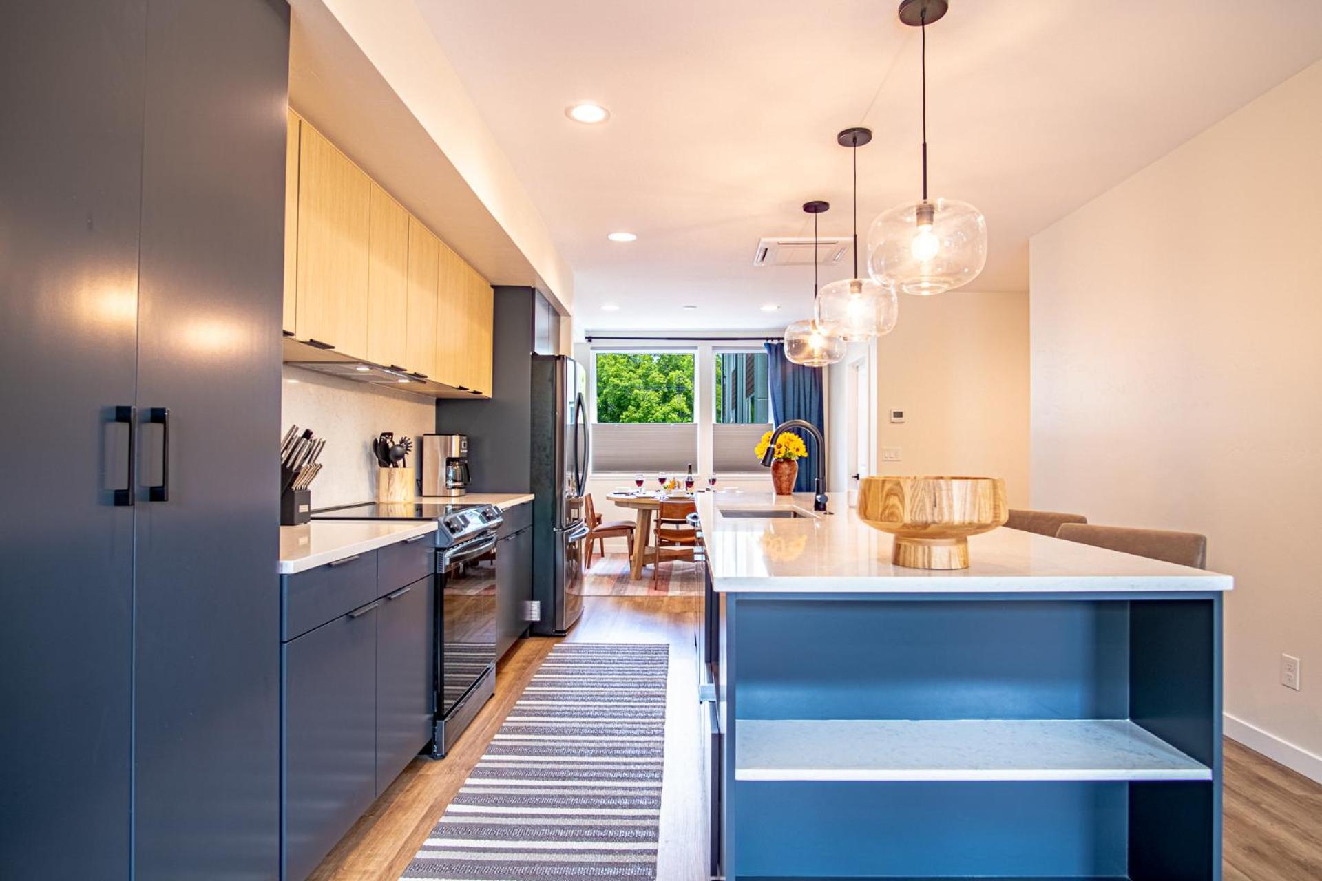 Mountain View Villa - Lux 3BD w/Roof Terrace - Downtown Hailey