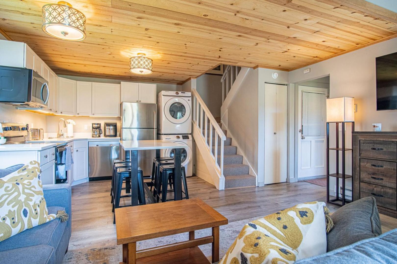 Modern Golf View Condo + Resort Amenities