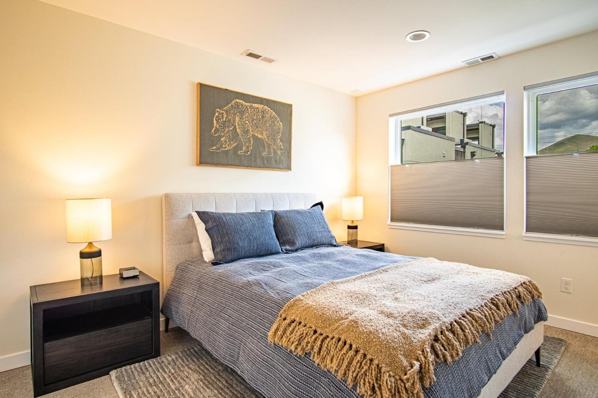 Mountain View Villa - Lux 3BD w/Roof Terrace - Downtown Hailey