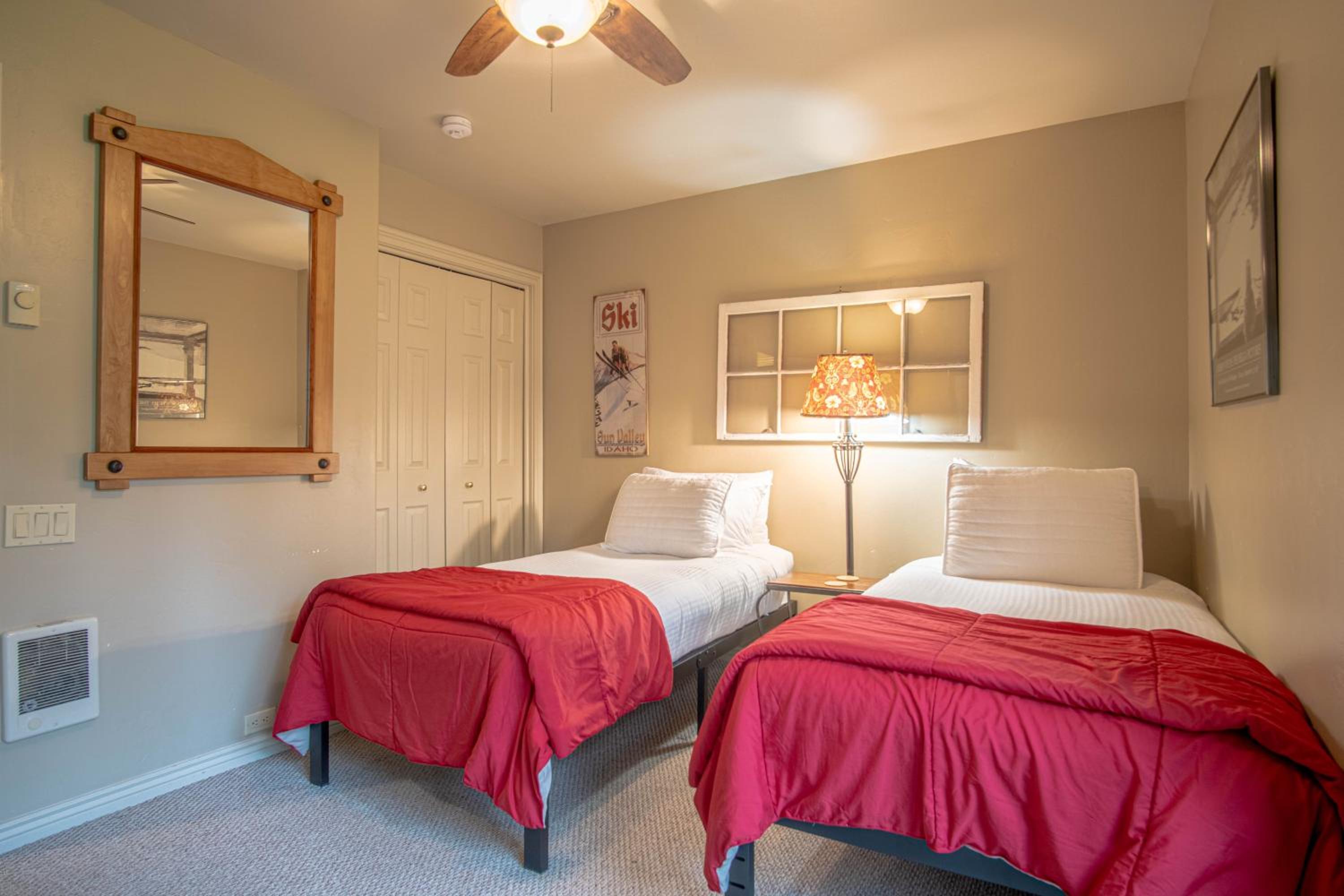 SV155 - Walk to Lifts & Town - Hot Tub & Pool