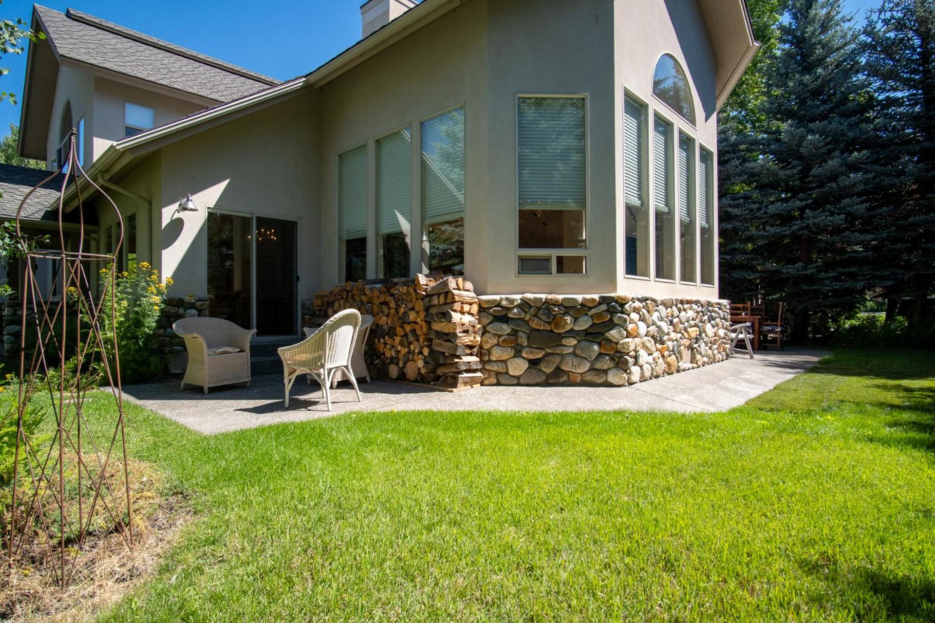 Sunflower Lane - 4BD Sun Valley Retreat + Resort Amenities