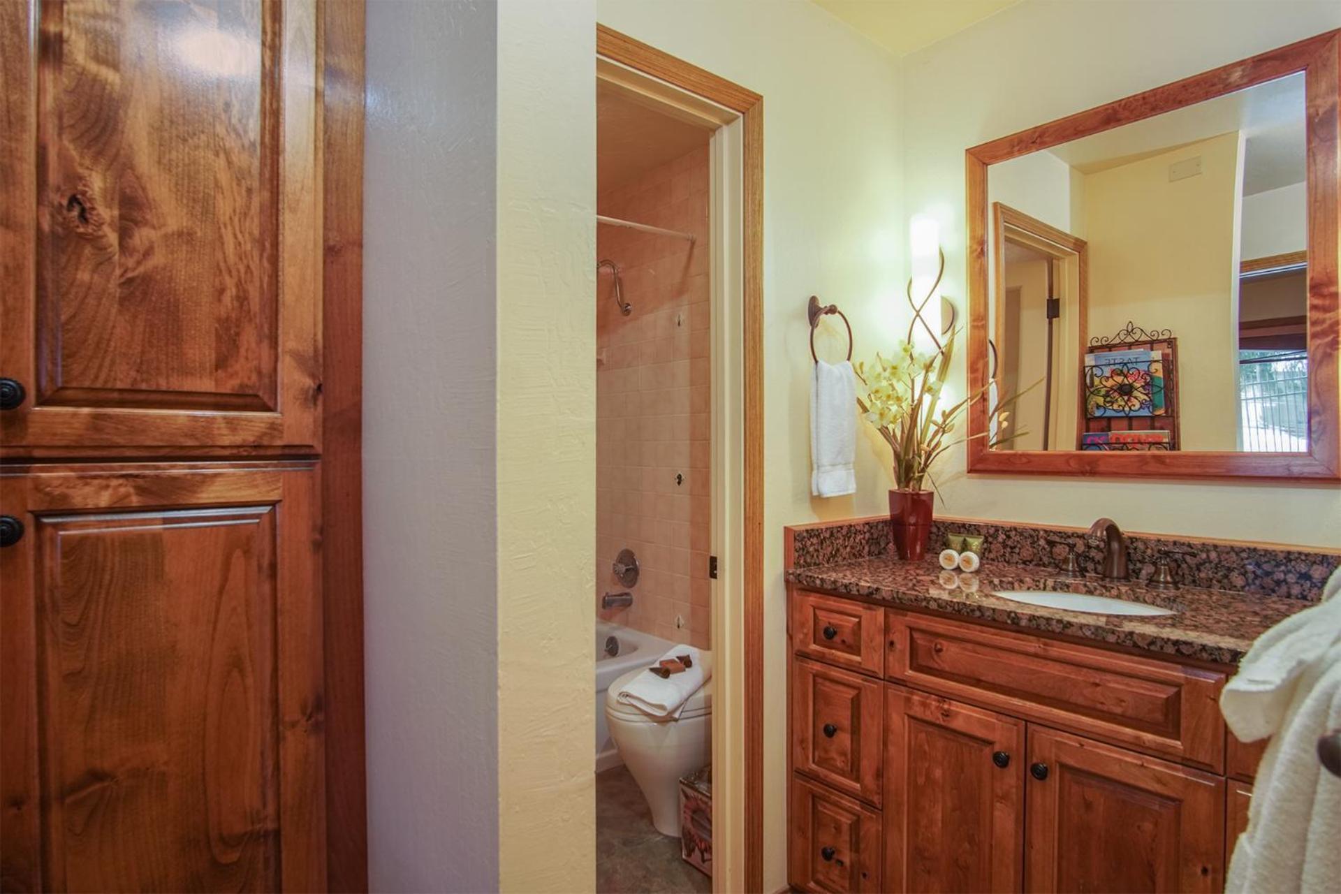 SV101 - Walk to Lifts & Town - Hot Tub & Pool