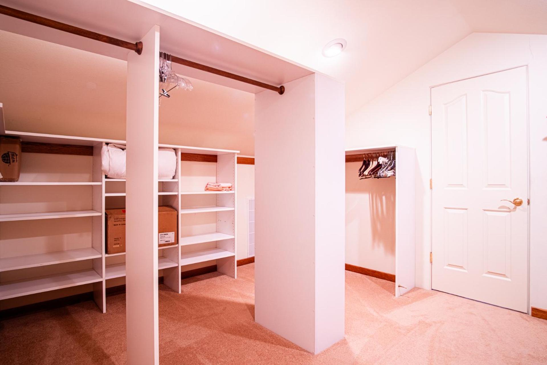 Sunflower Lane - 4BD Sun Valley Retreat + Resort Amenities