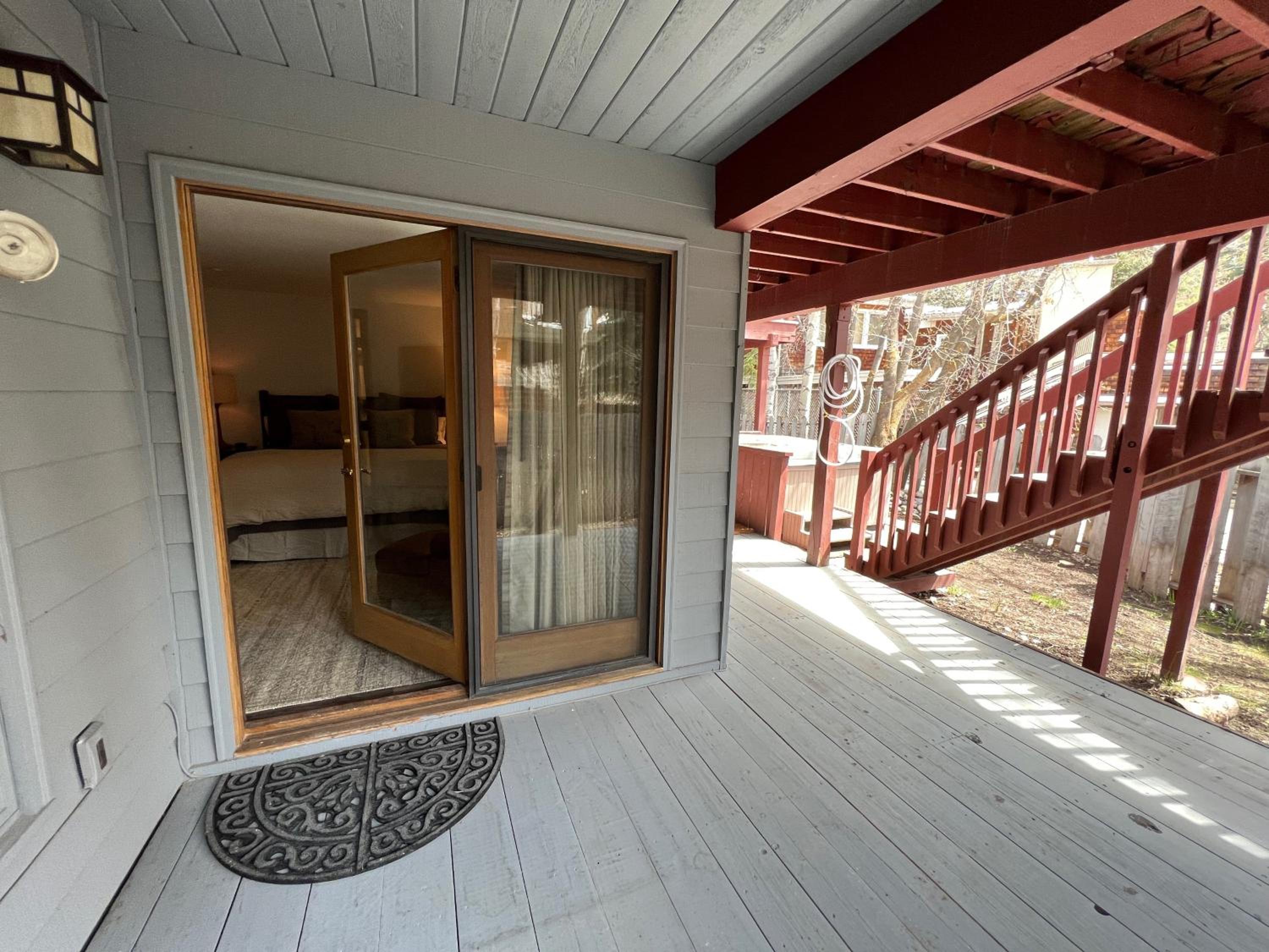 Skiway Chalet - Next to Warm Springs Lifts - Close to Natural Hot Springs