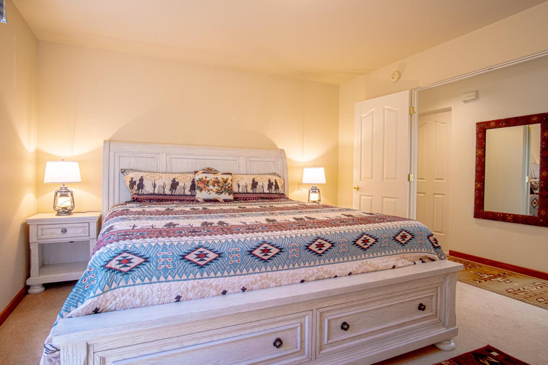 Sunflower Lane - 4BD Sun Valley Retreat + Resort Amenities